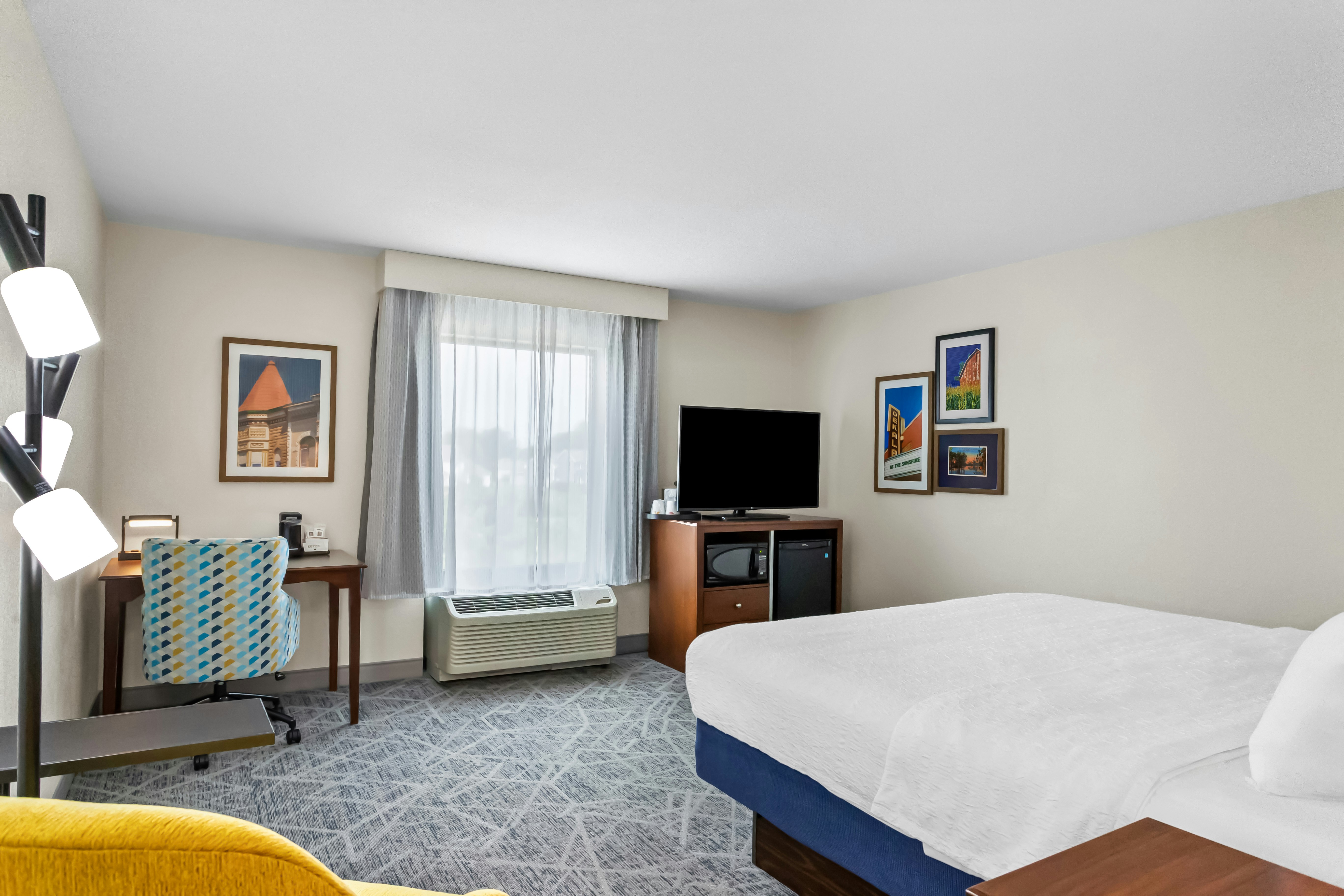 Hampton Inn-DeKalb (Near the University)