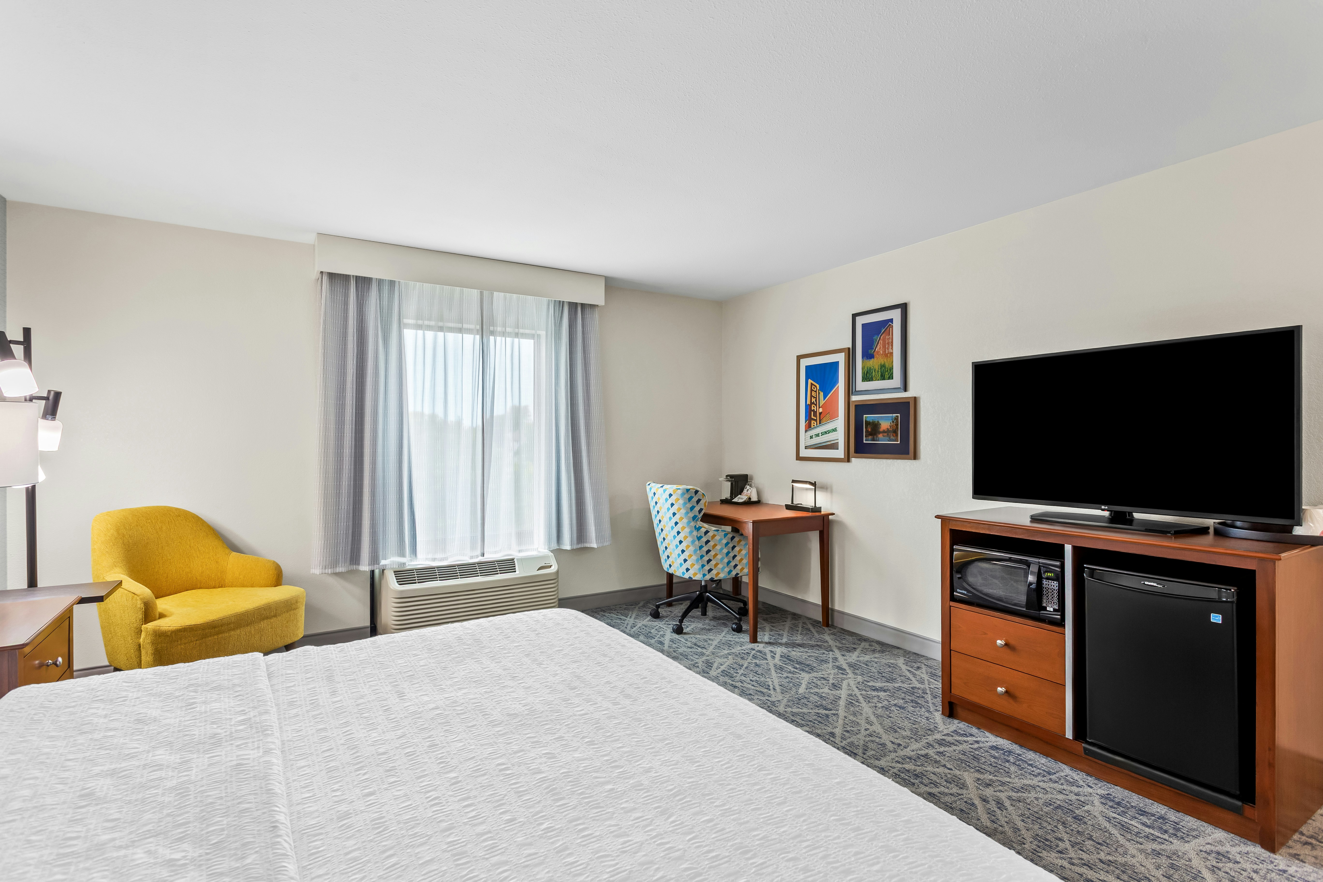 Hampton Inn-DeKalb (Near the University)
