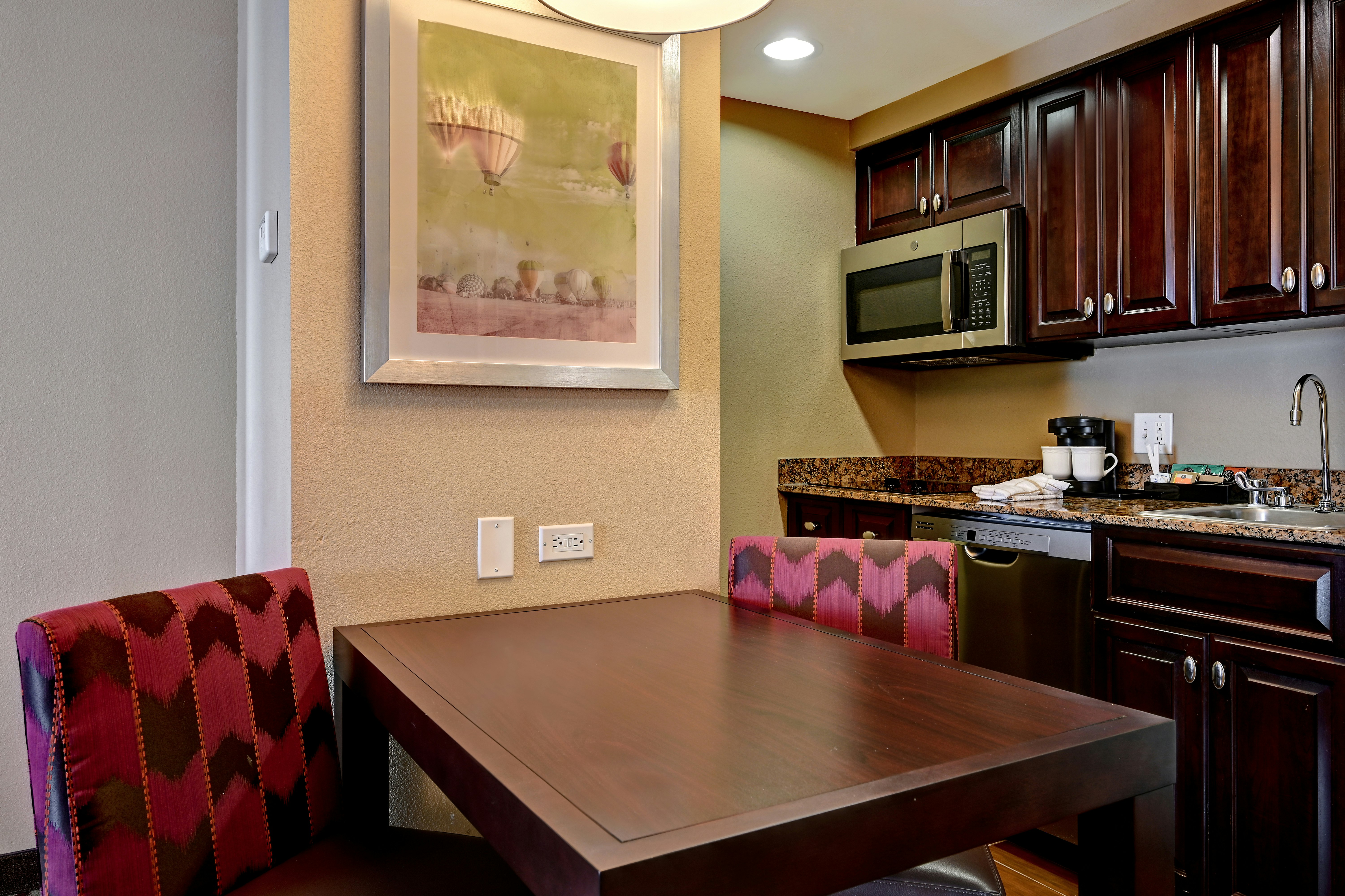 Homewood Suites by Hilton Albuquerque-Airport