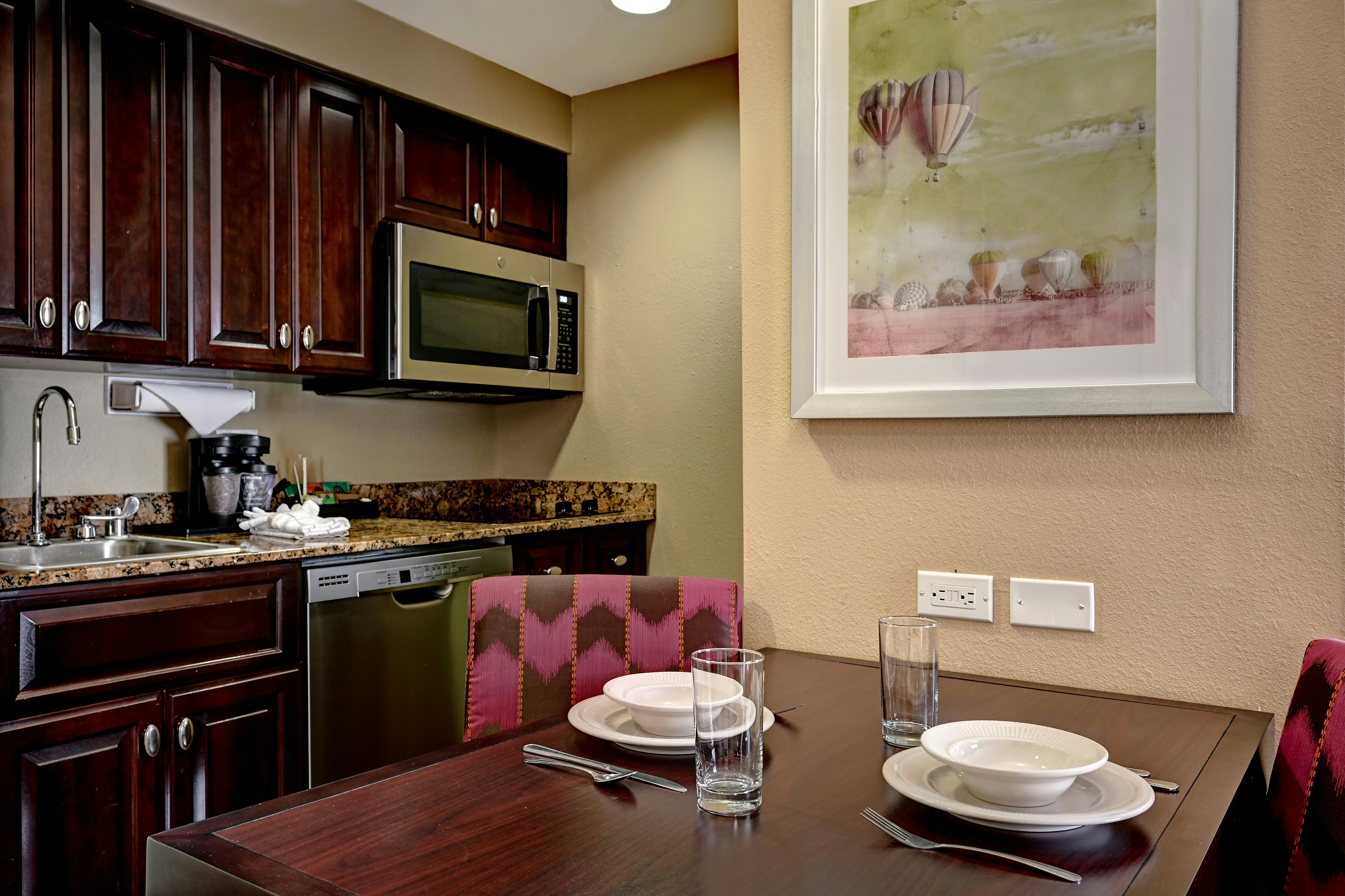 Homewood Suites by Hilton Albuquerque-Airport