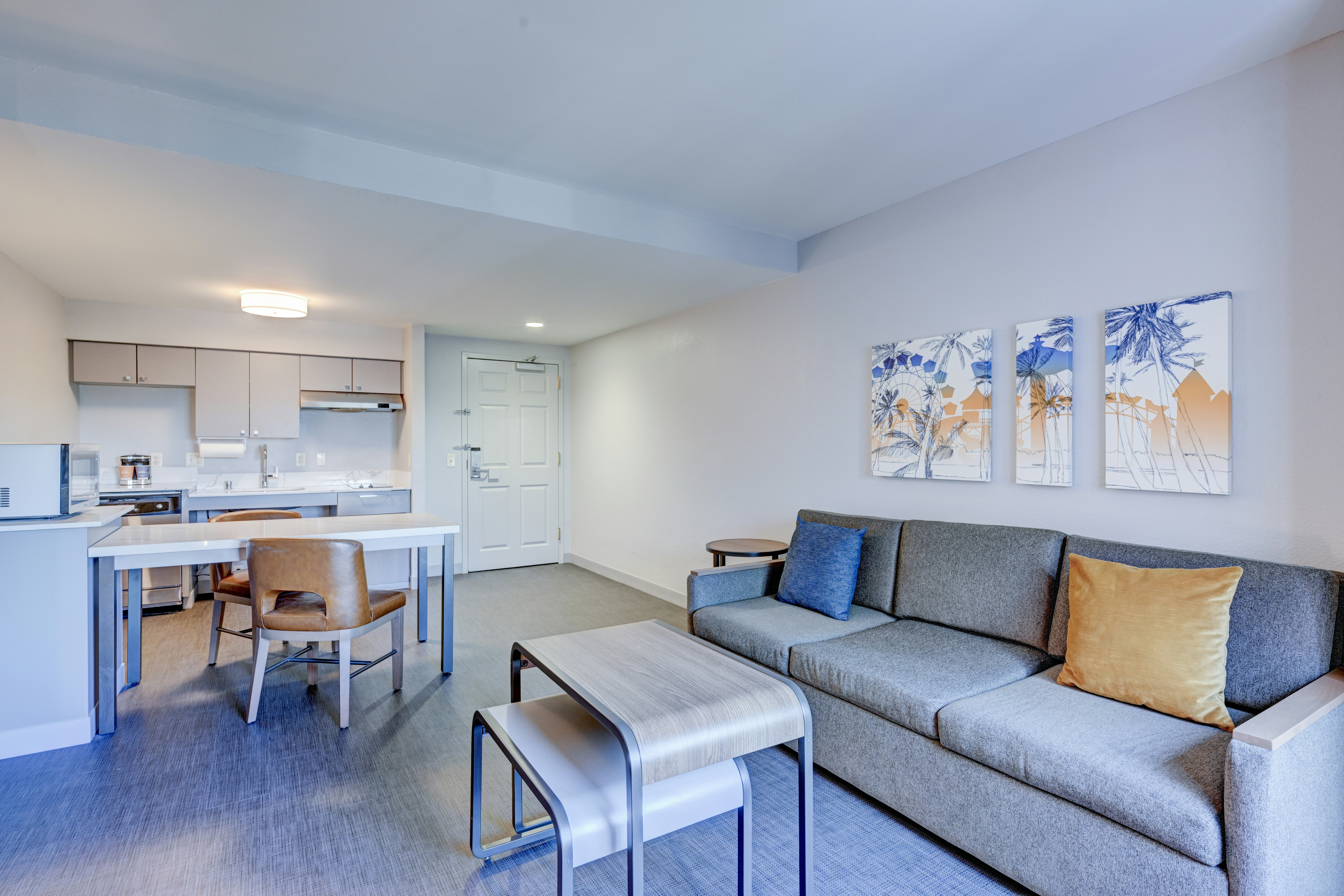Homewood Suites by Hilton Anaheim – Main Gate Area