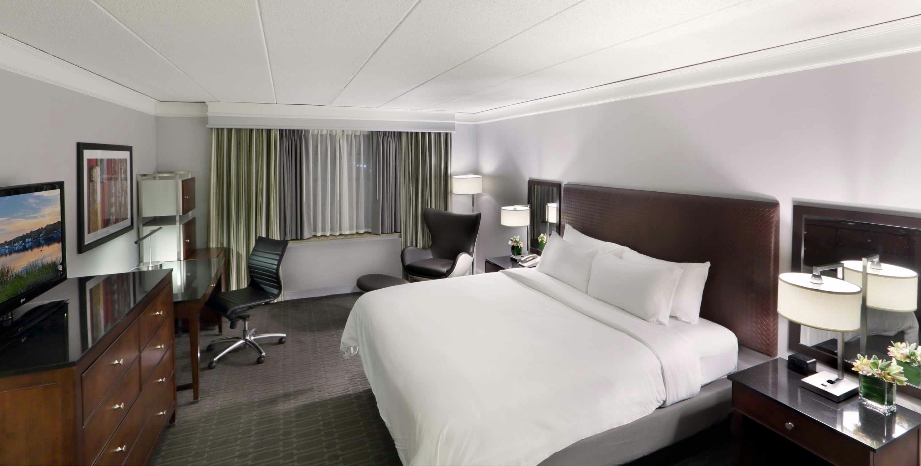 1 KING BED