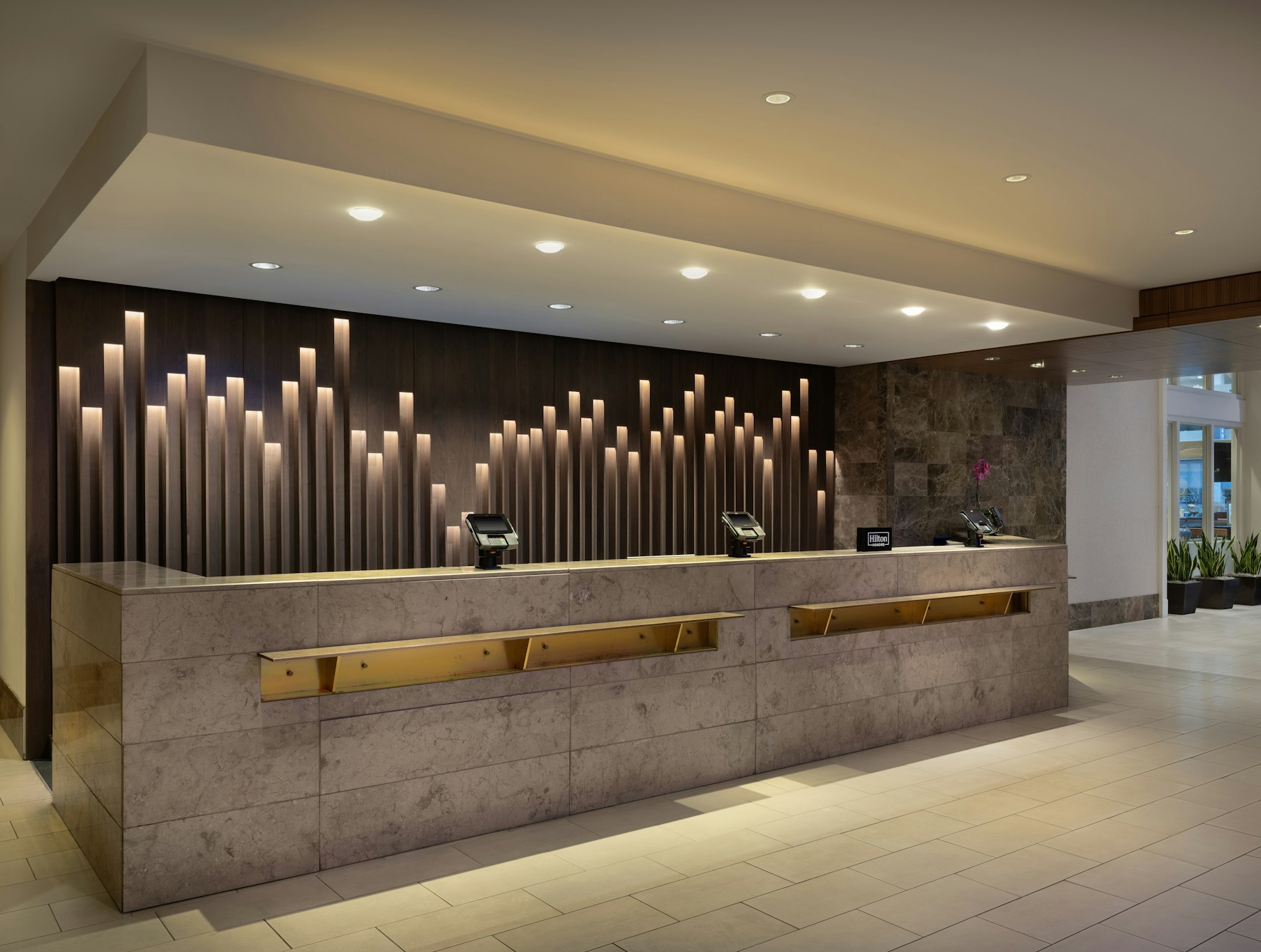 Hilton Indianapolis Hotel & Suites