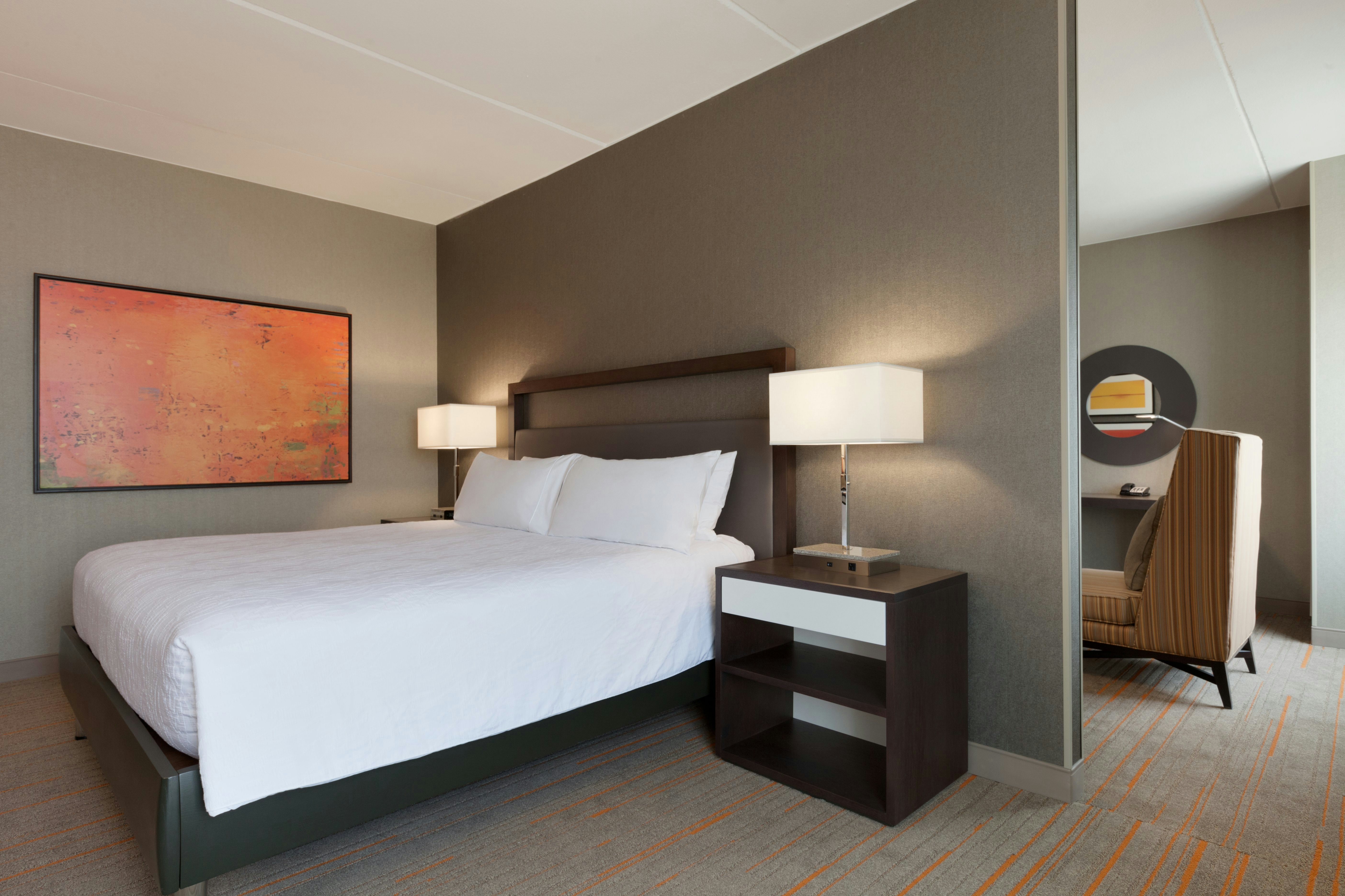 1 KING BED 1 BEDROOM SUITE