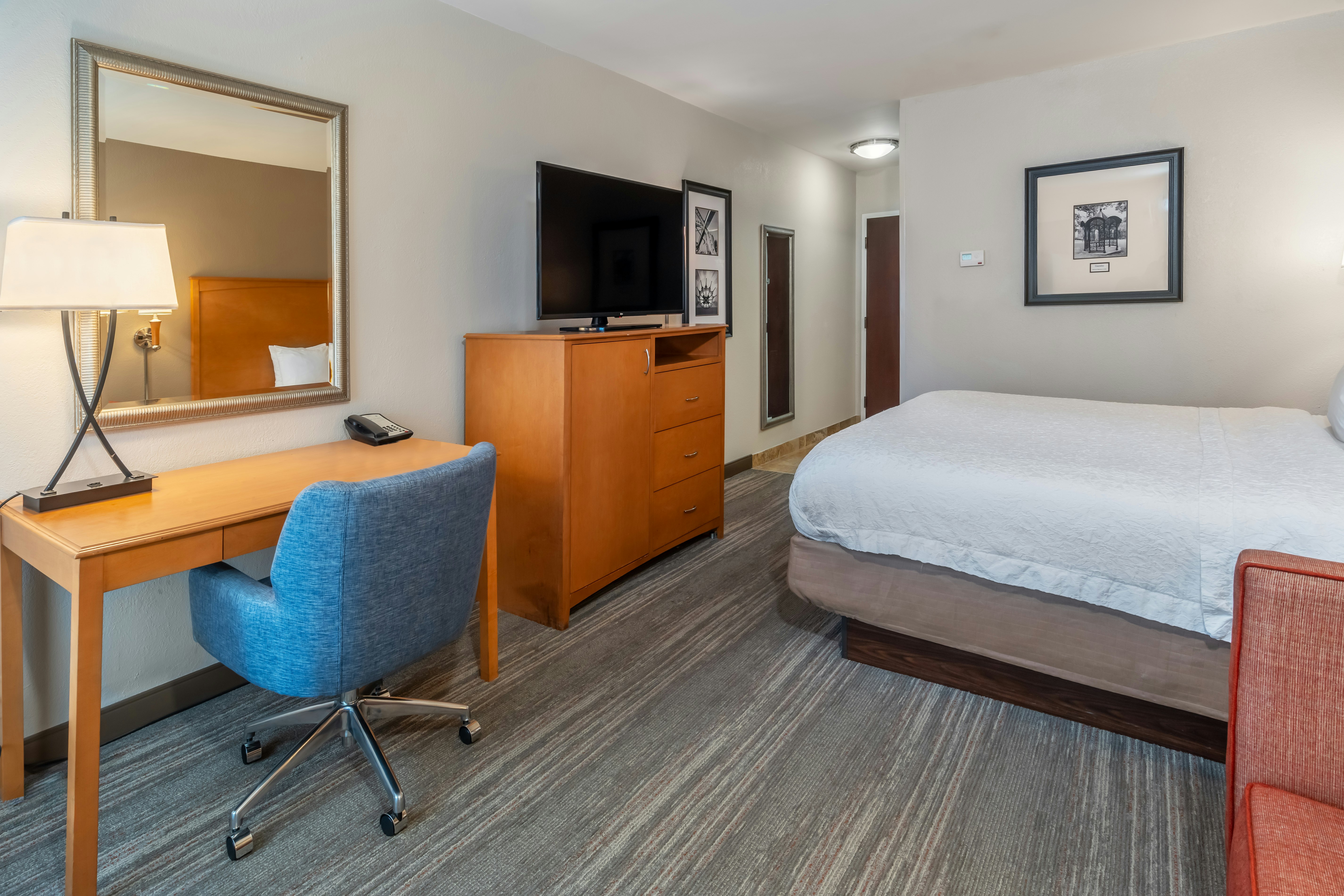 Hampton Inn & Suites Nashville-Vanderbilt-Elliston Place