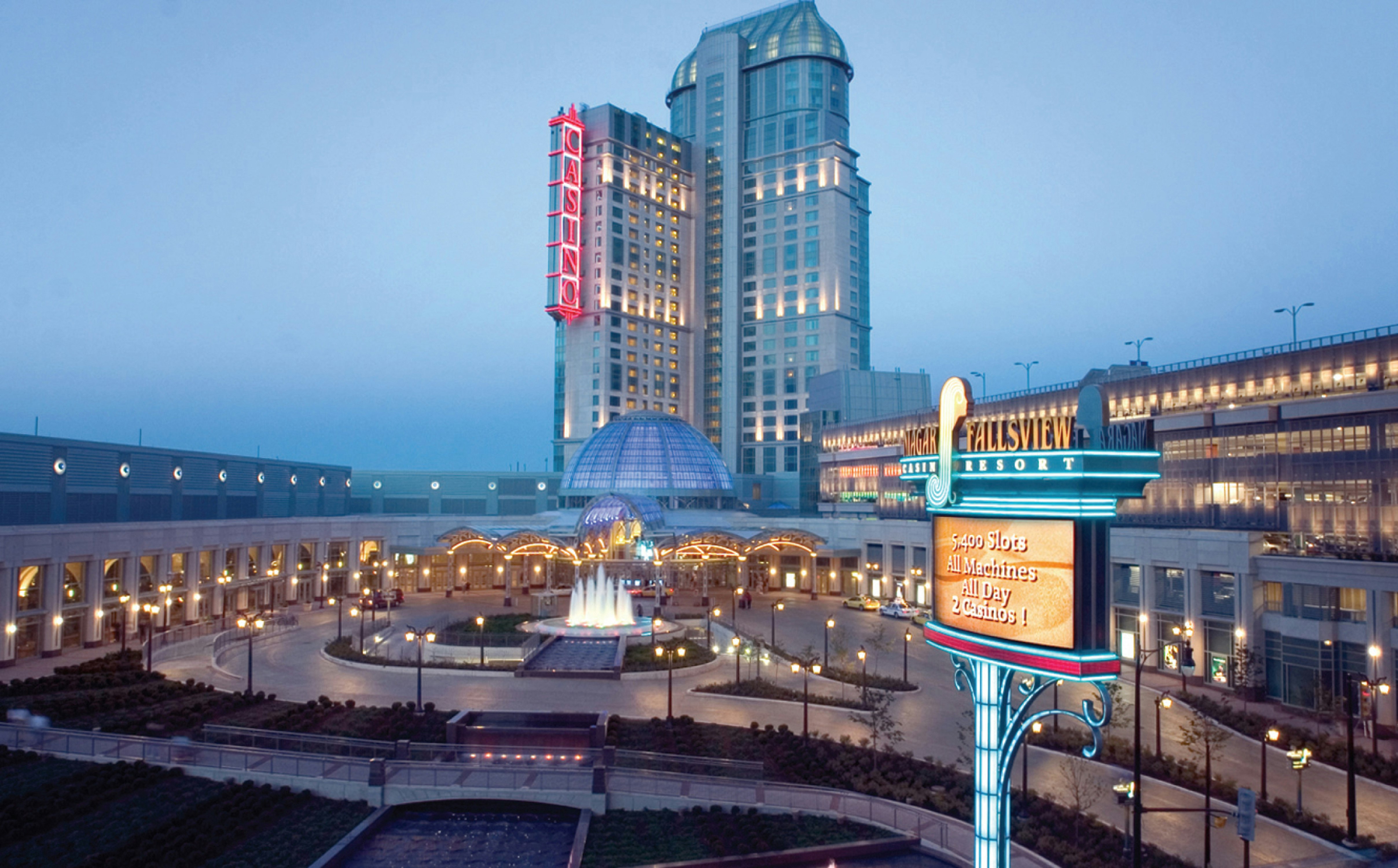 Hilton Niagara Falls/Fallsview Hotel & Suites