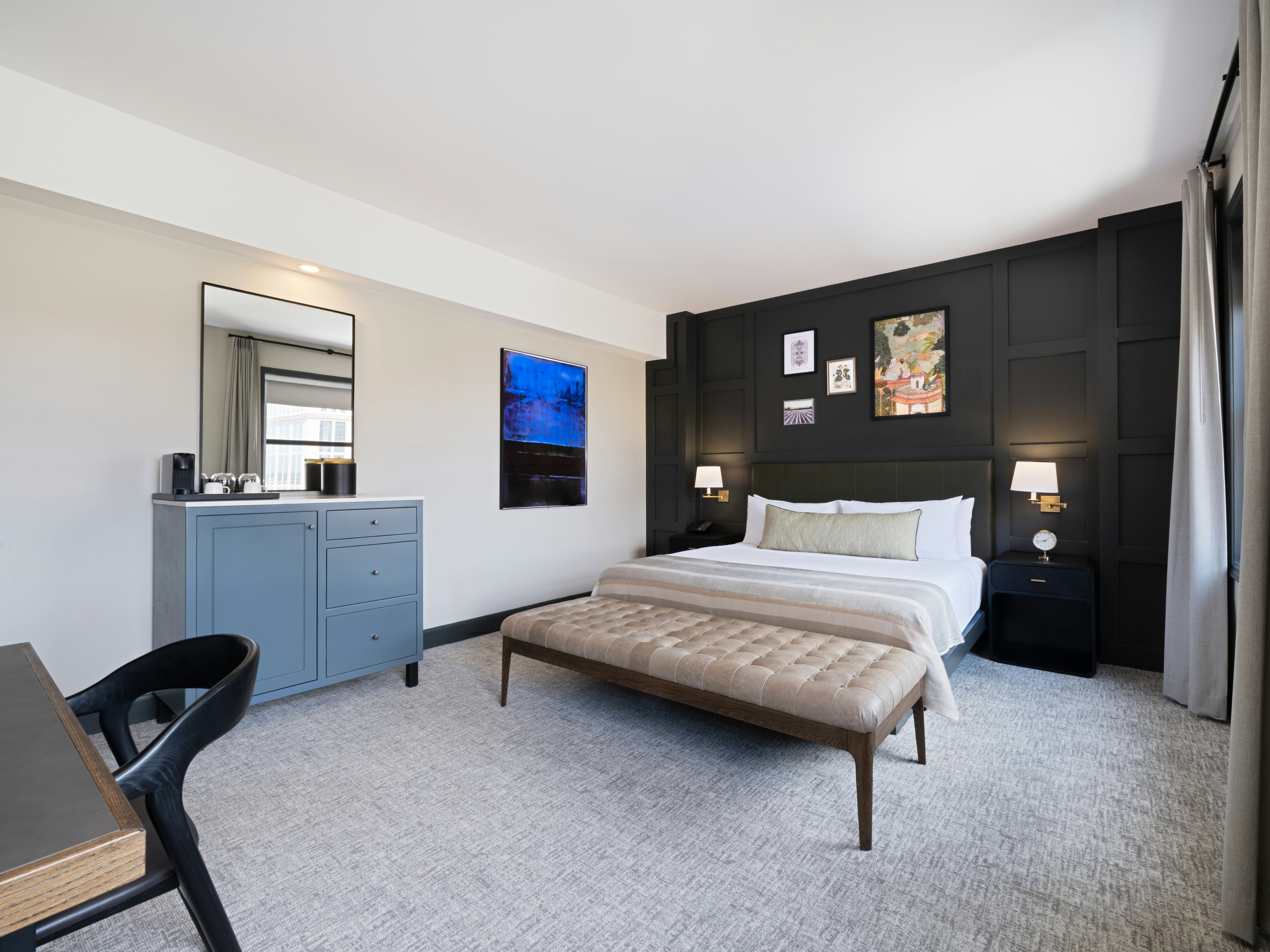 1 KING BED DELUXE ROOM