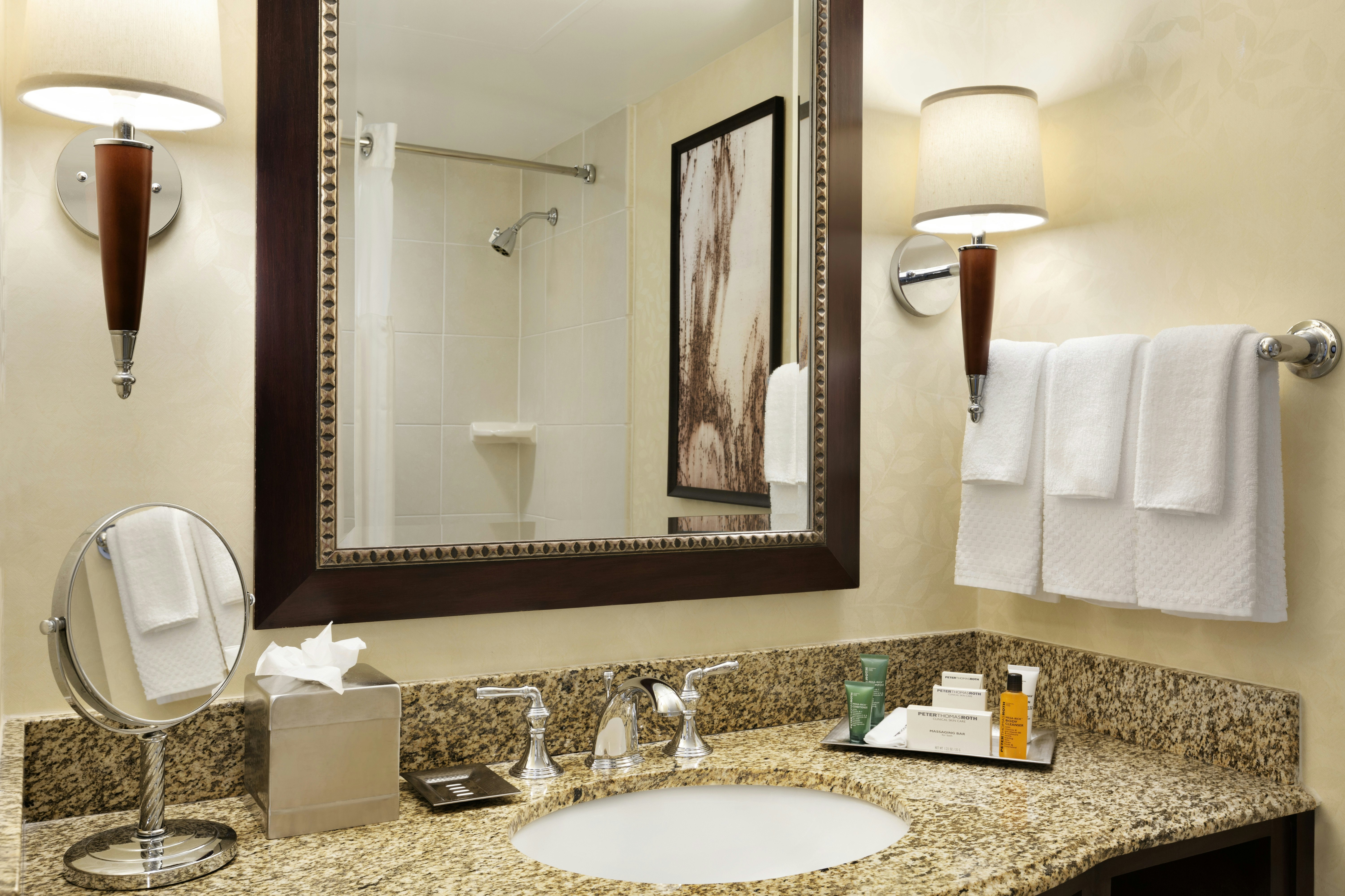 Hilton East Brunswick Hotel & Executive Meeting Center