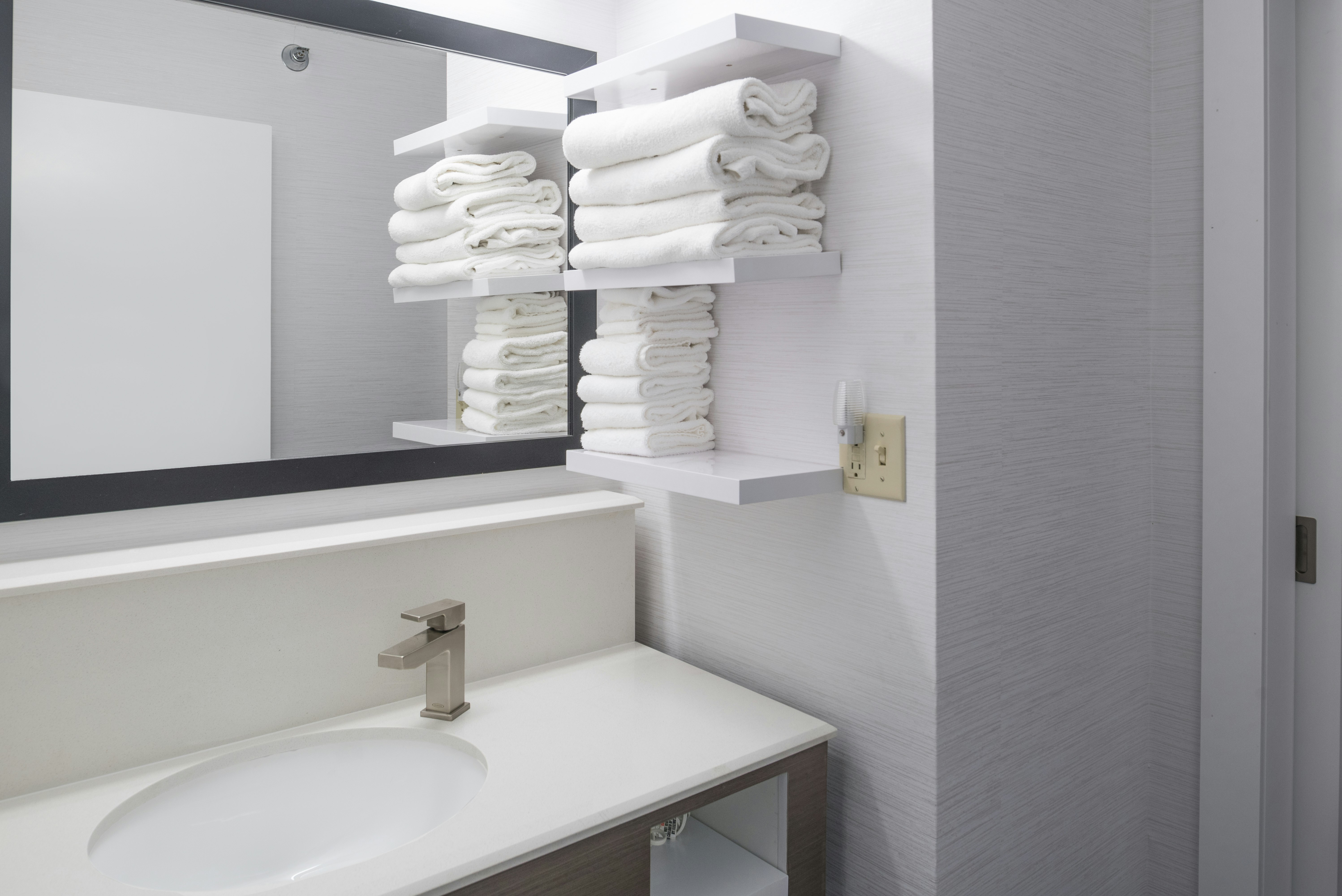 Hampton Inn North Sioux City