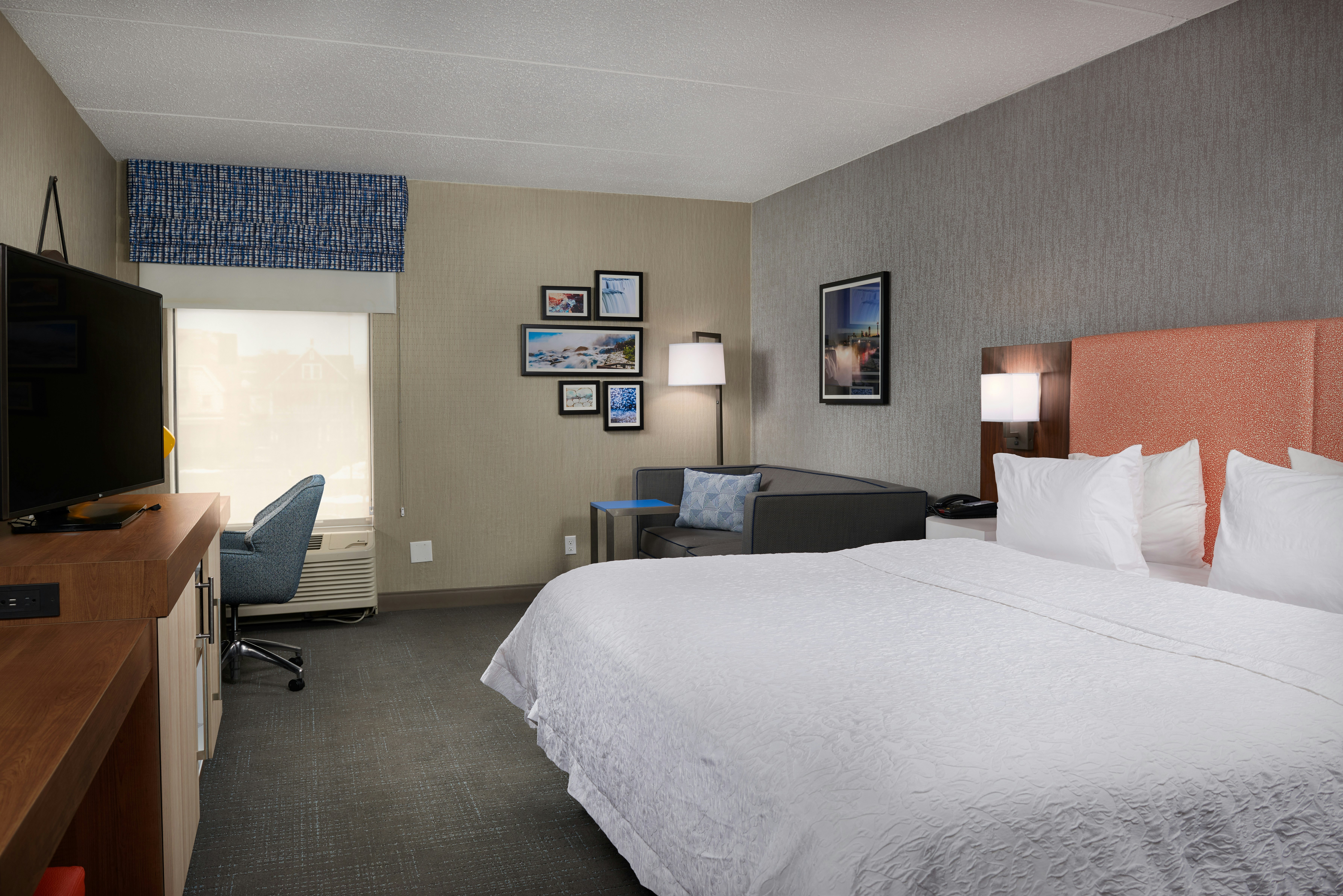 KING STUDY-NON SMOKING