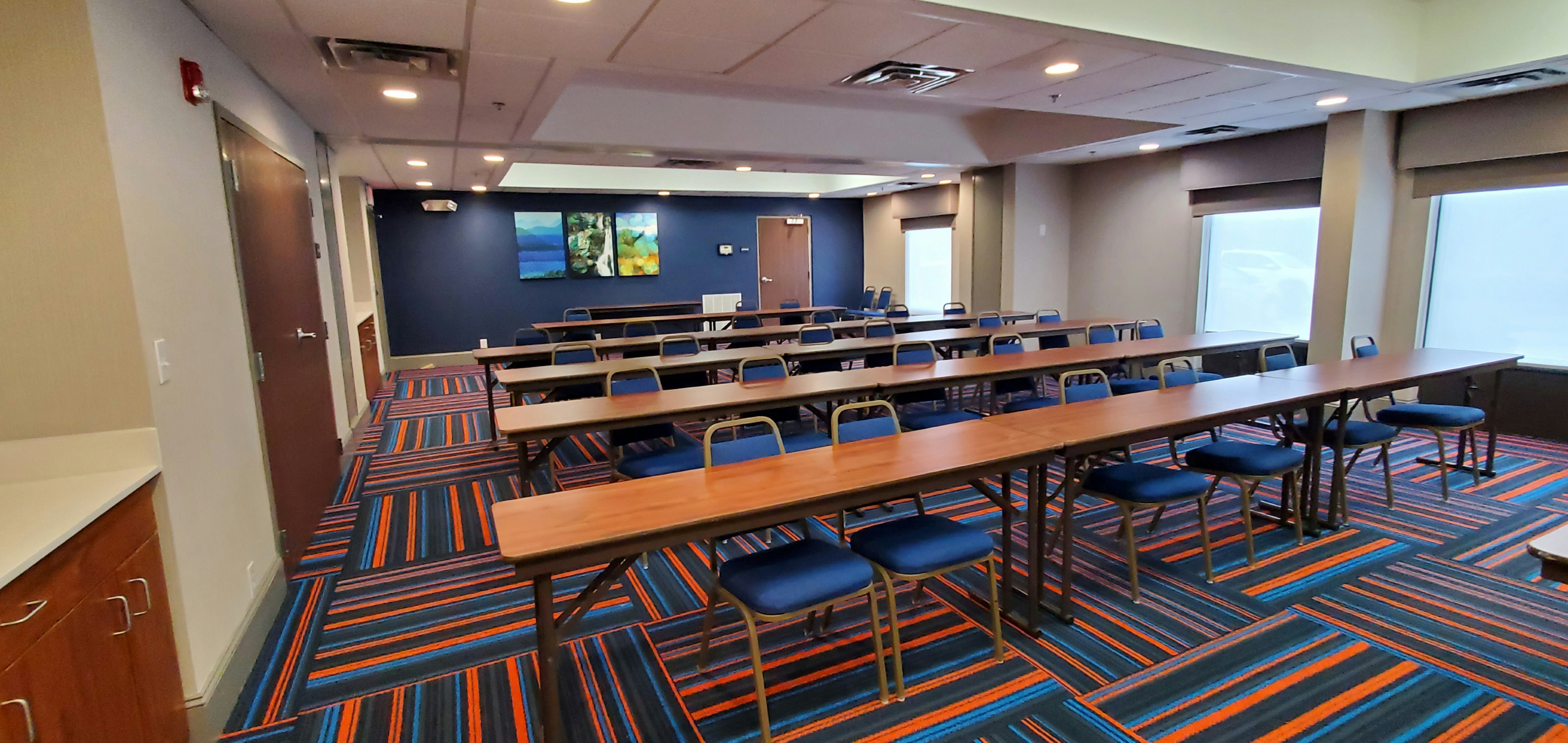 Hampton Inn Hillsville