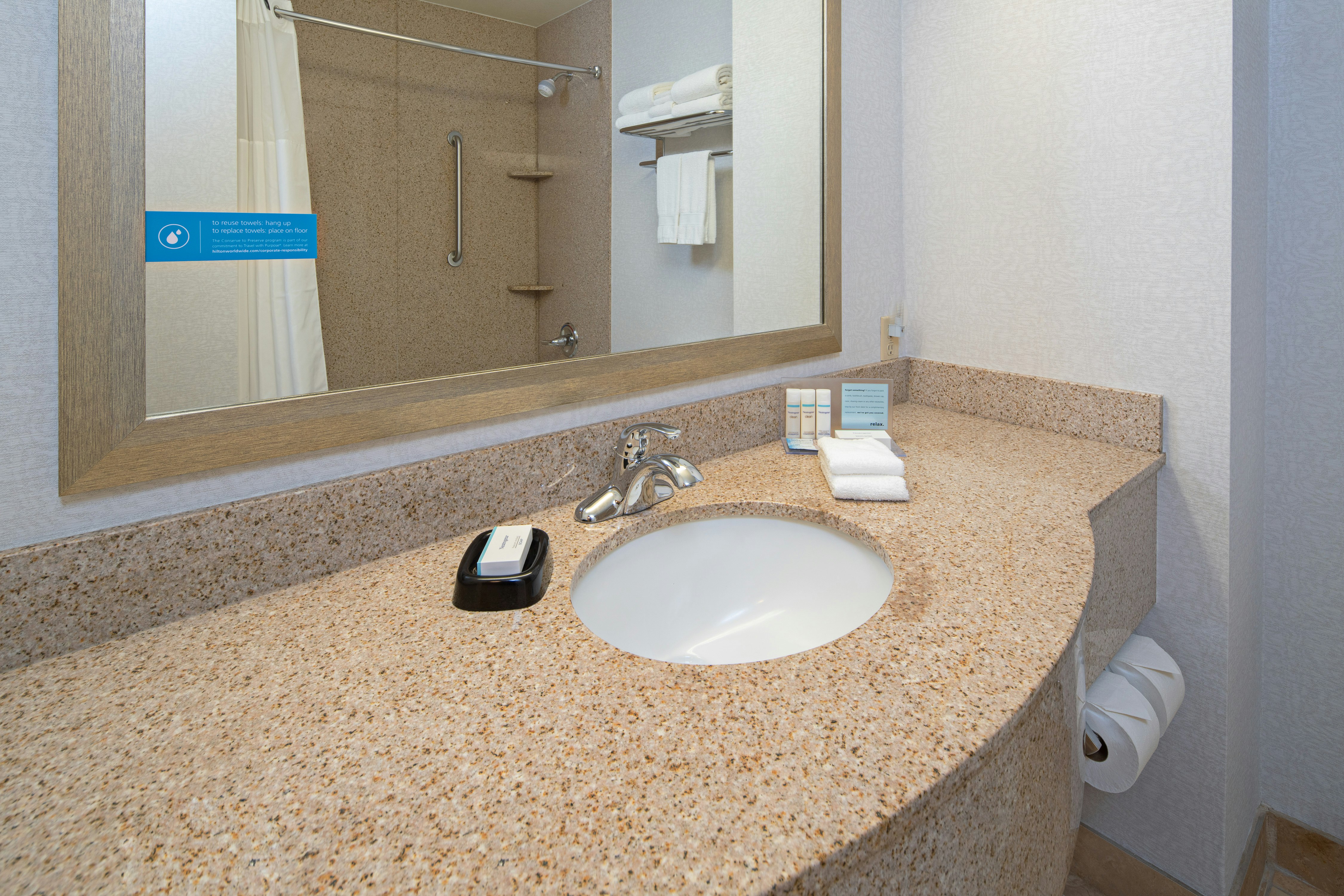 1 KING 1BDRM SUITE NONSMOK