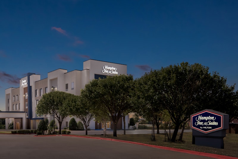 Hampton Inn & Suites Waxahachie
