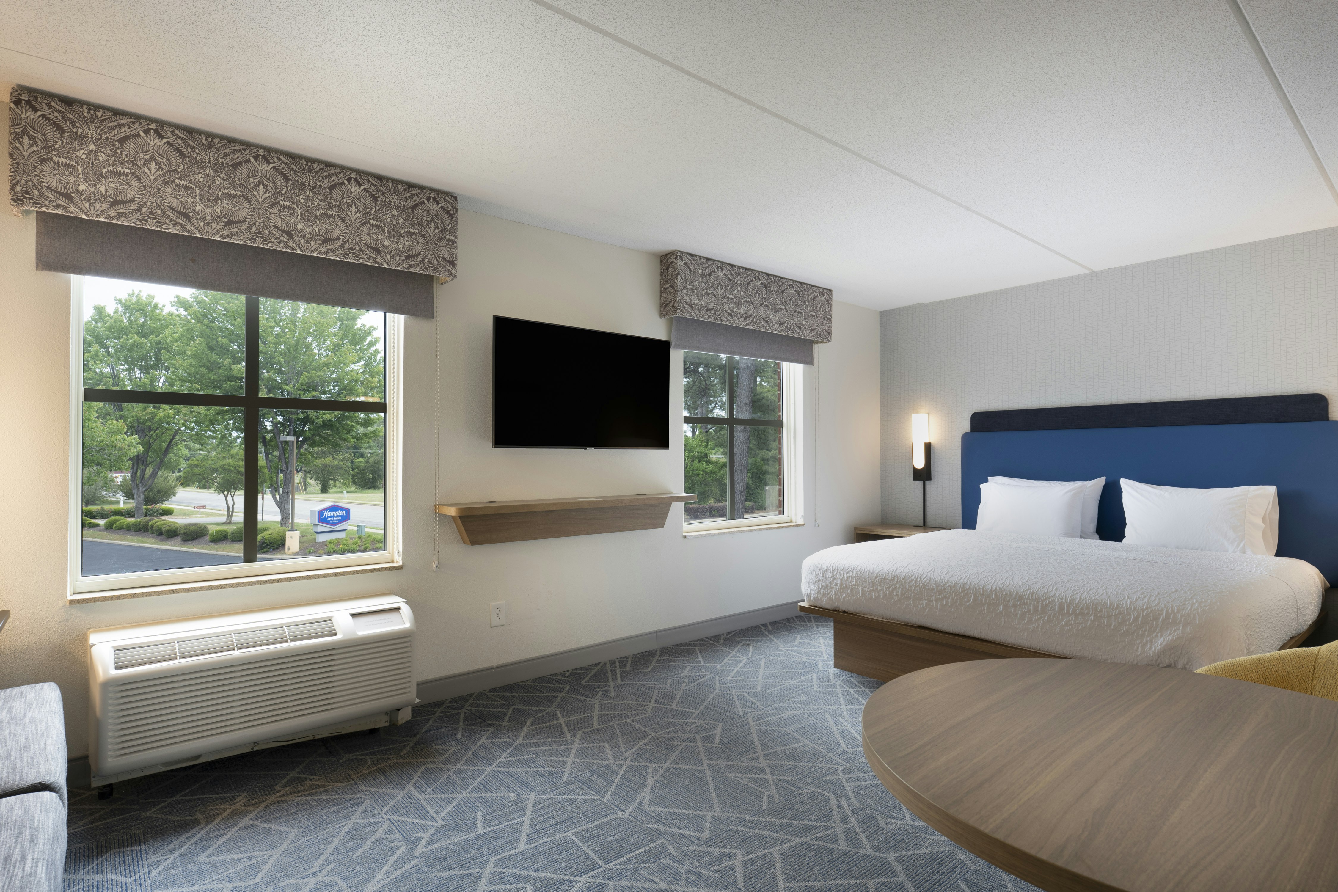 Hampton Inn & Suites Williamsburg Historic District