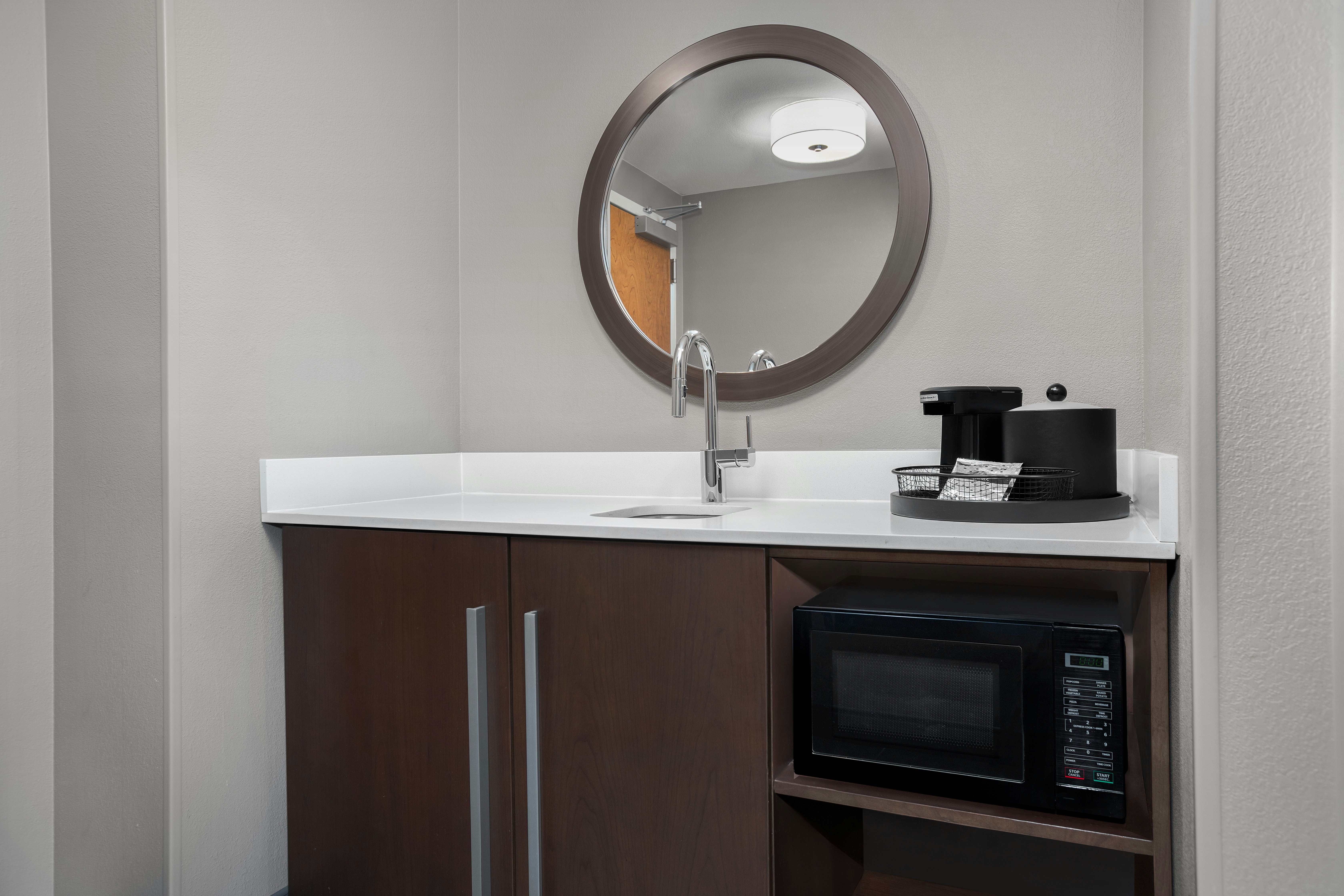 Hampton Inn & Suites ATL-Six Flags