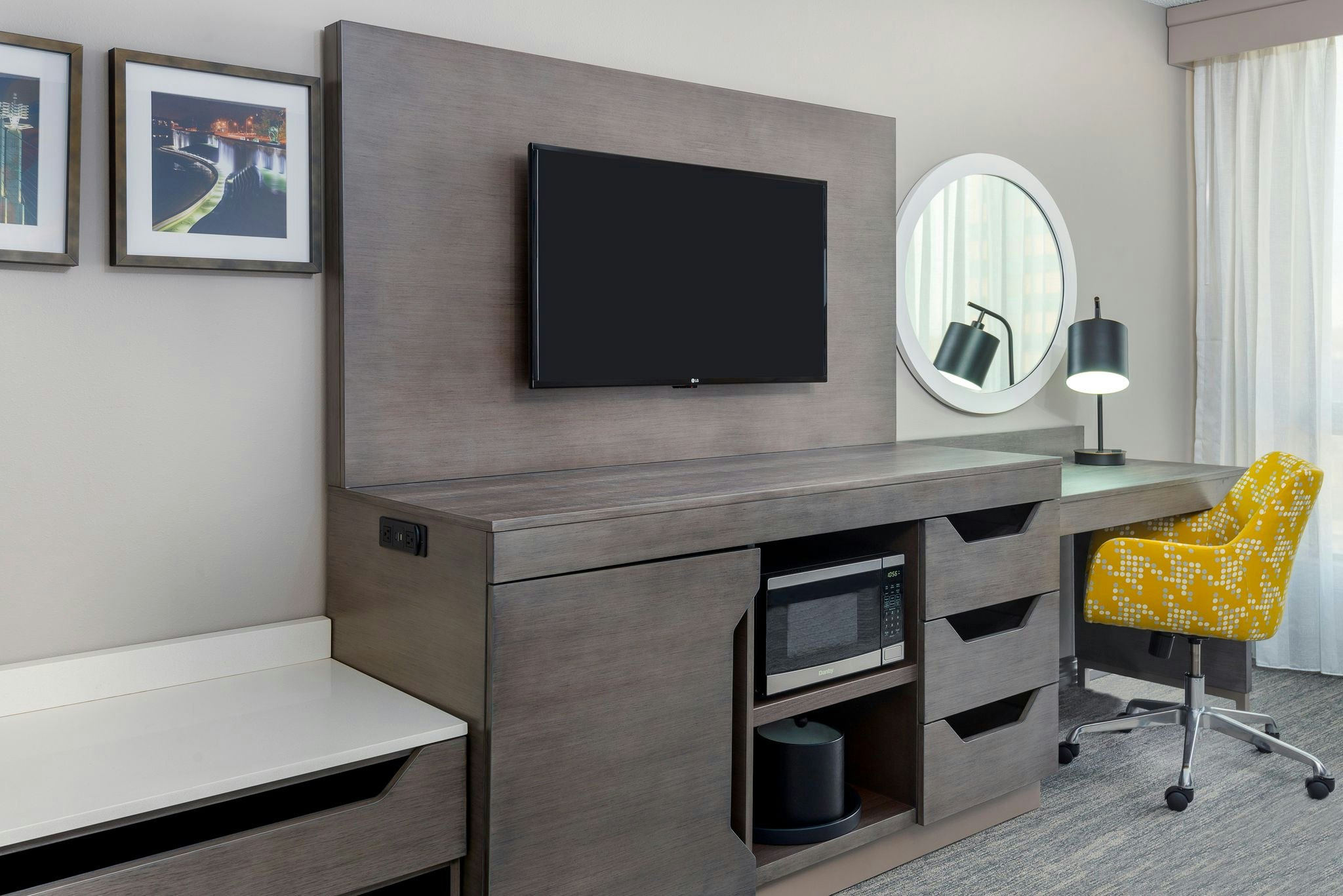 Hampton Inn & Suites Kansas City-Country Club Plaza