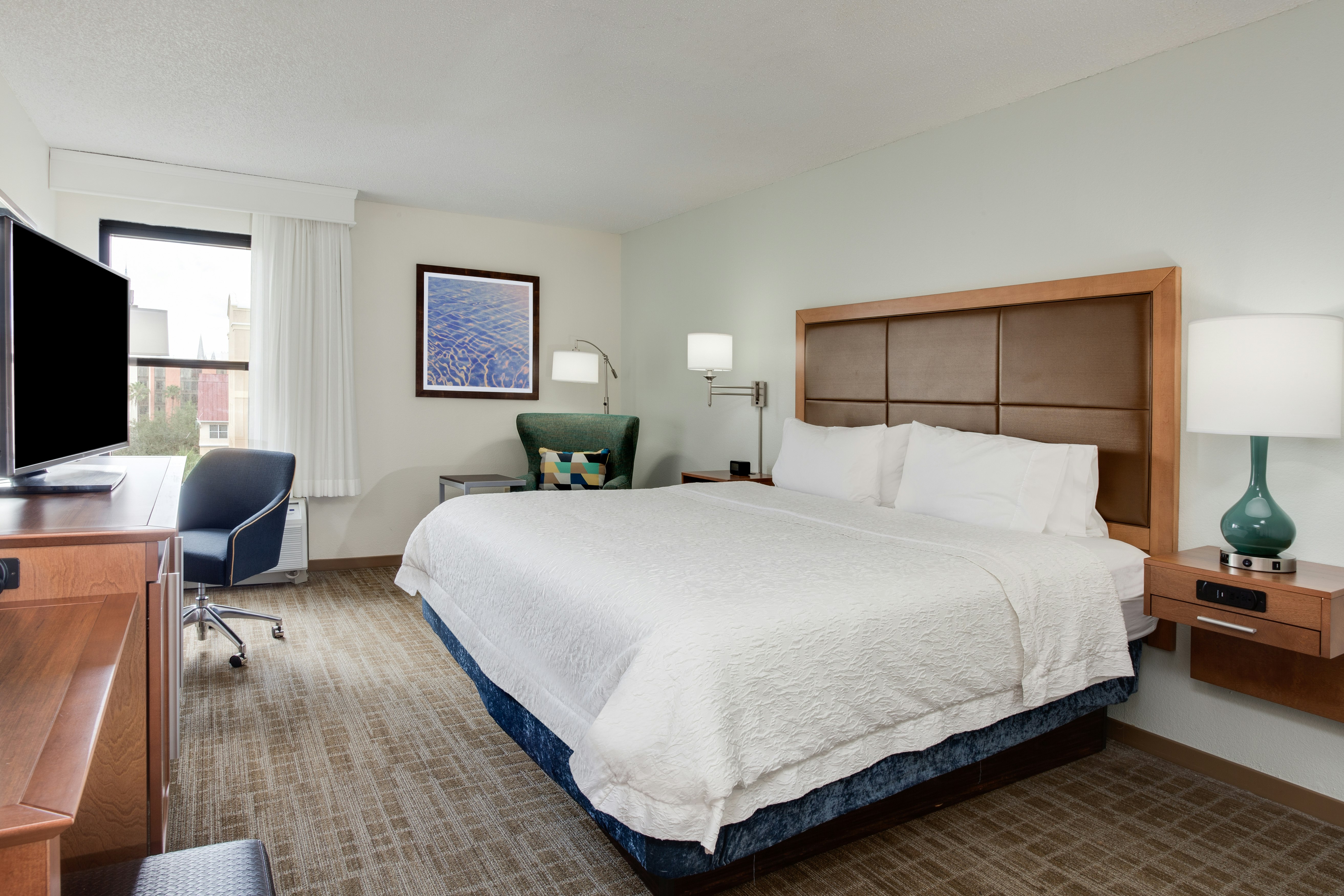 Hampton Inn Orlando Int’l Dr. Area/Convention Center