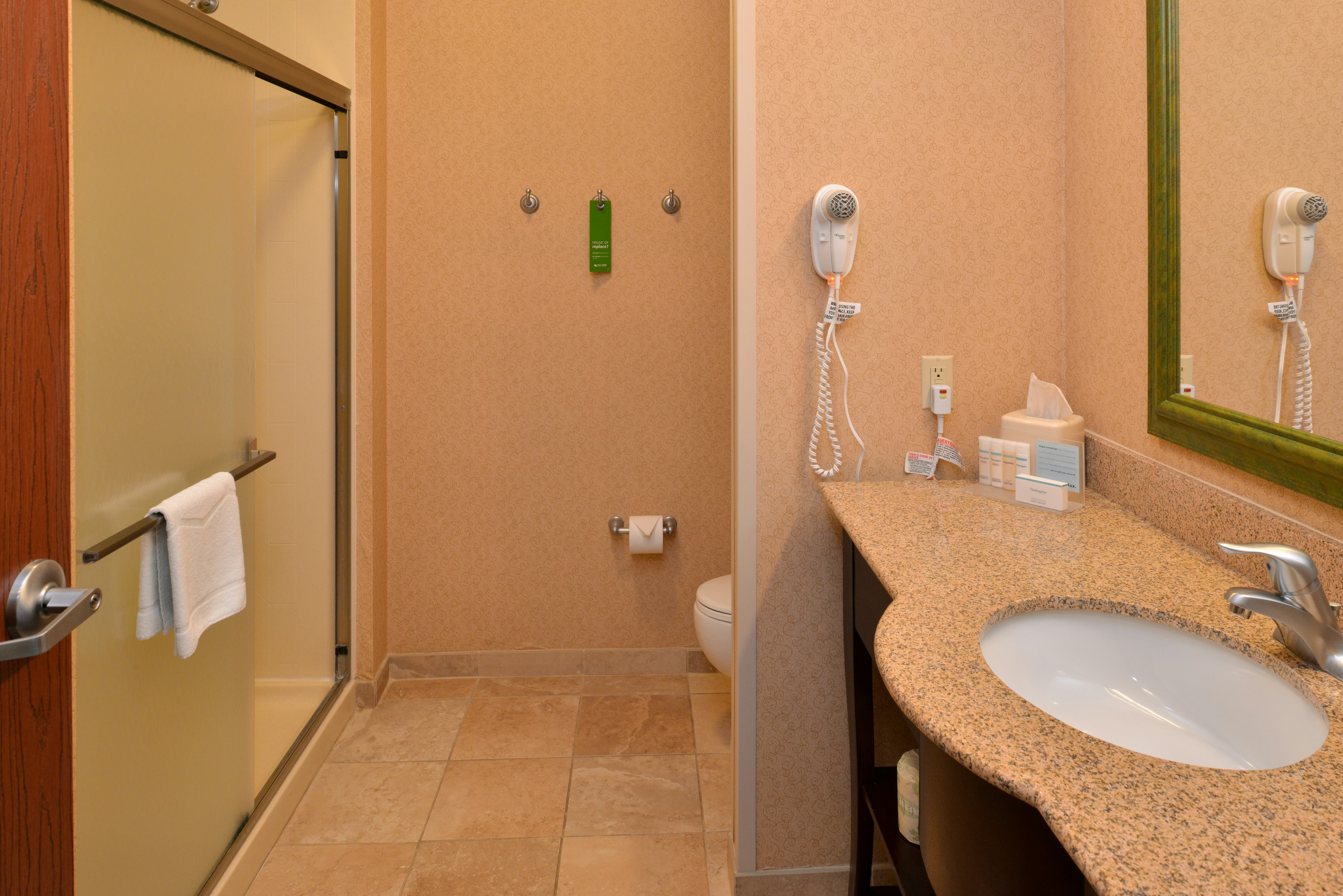 Hampton Inn & Suites St. Louis-Edwardsville