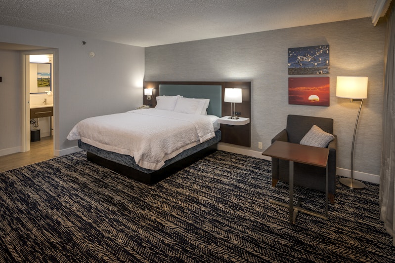 Hampton Inn Long Island/Commack