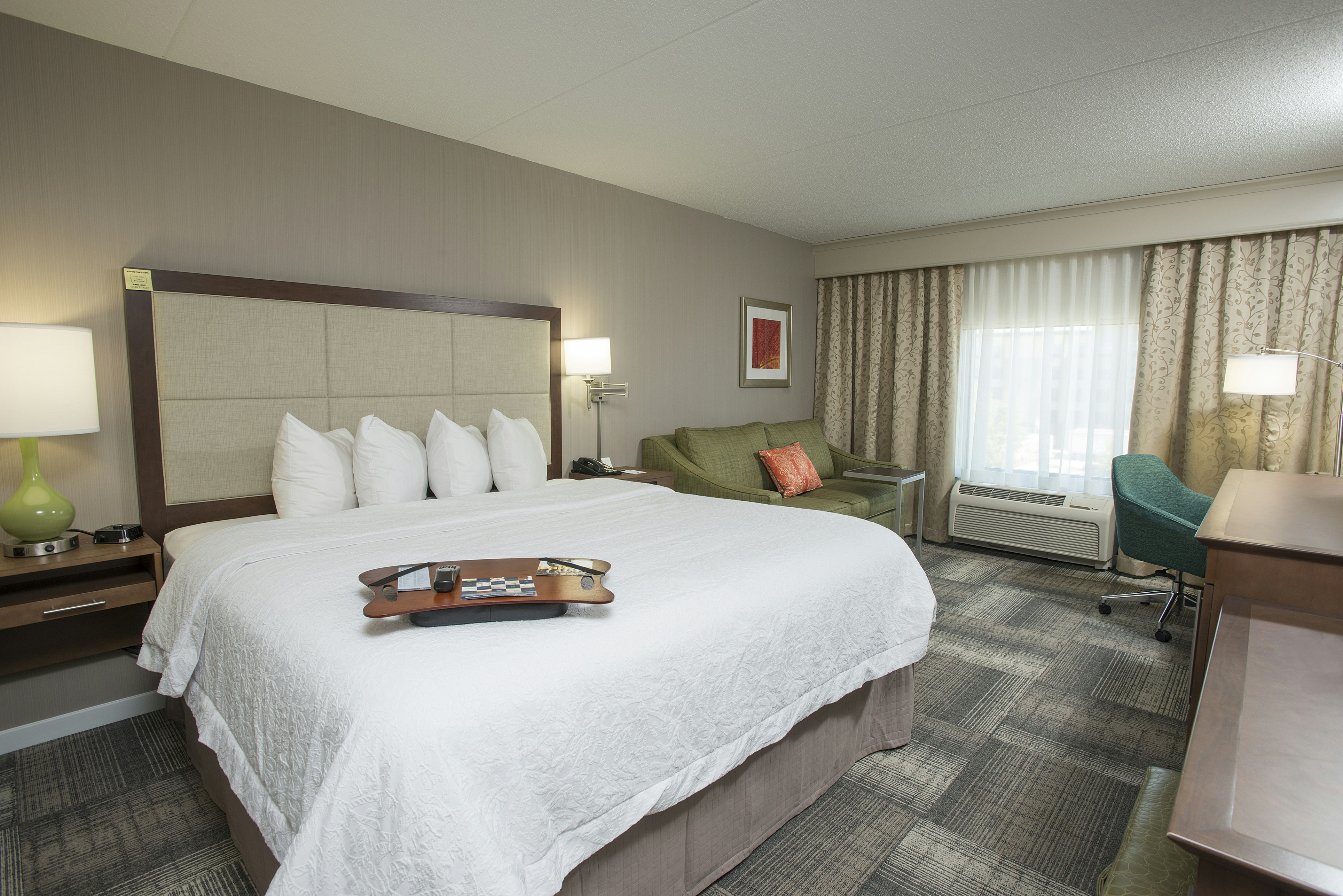 Hampton Inn & Suites Cincinnati-Union Centre