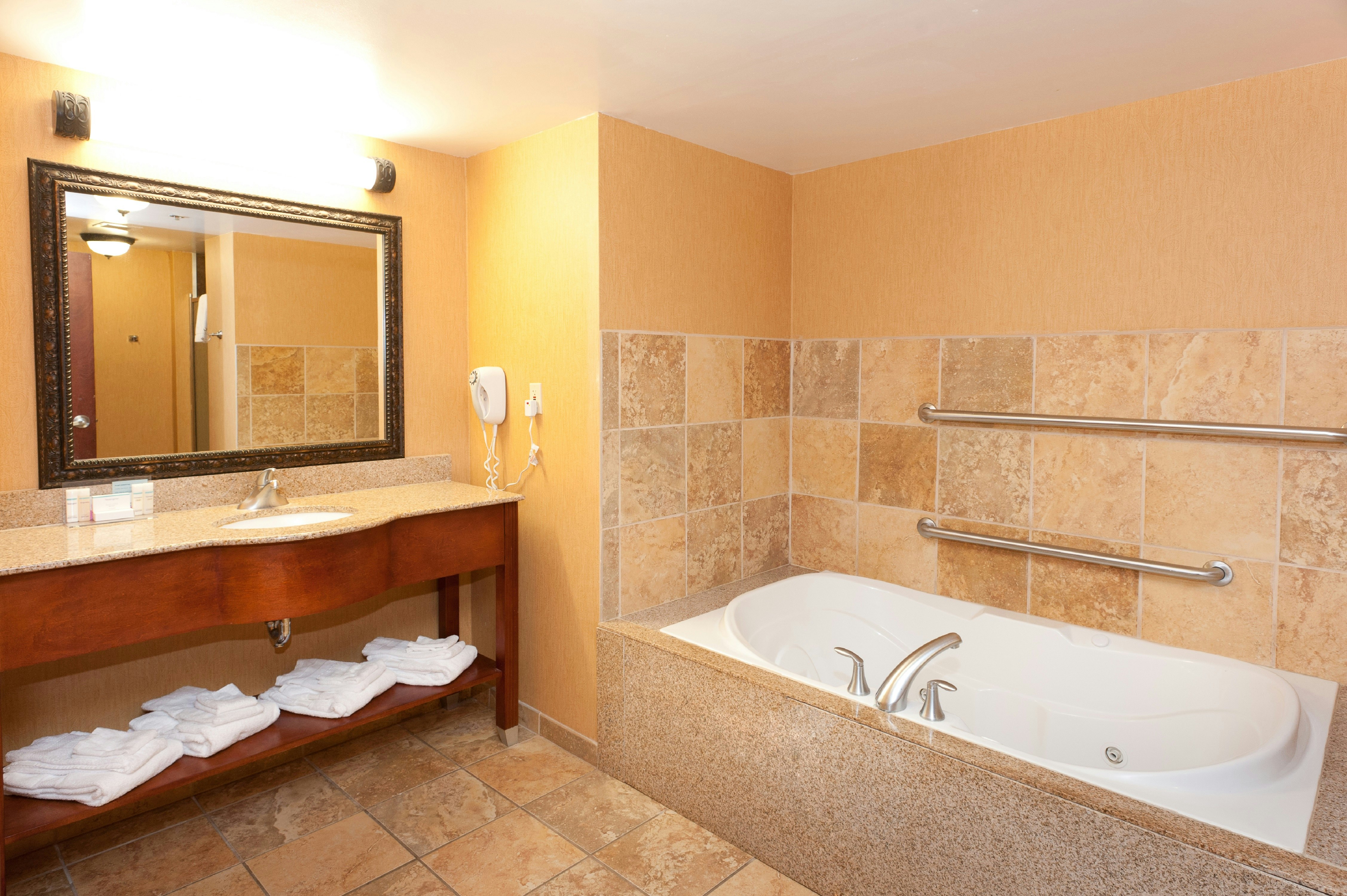 1KNG STE WHIRLPOOL NONSMOK