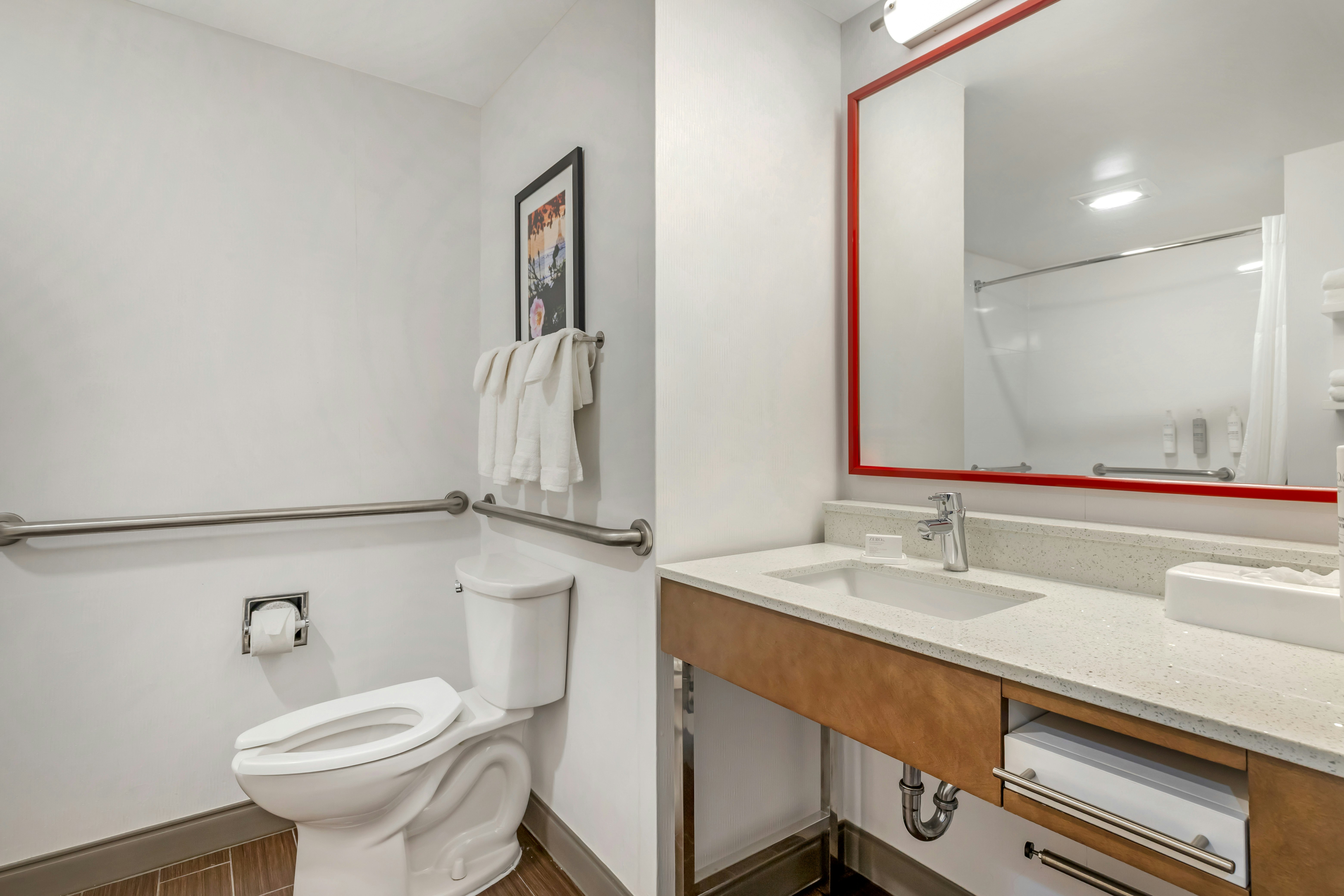 1 KNG ACCESSIBLE TUB NS