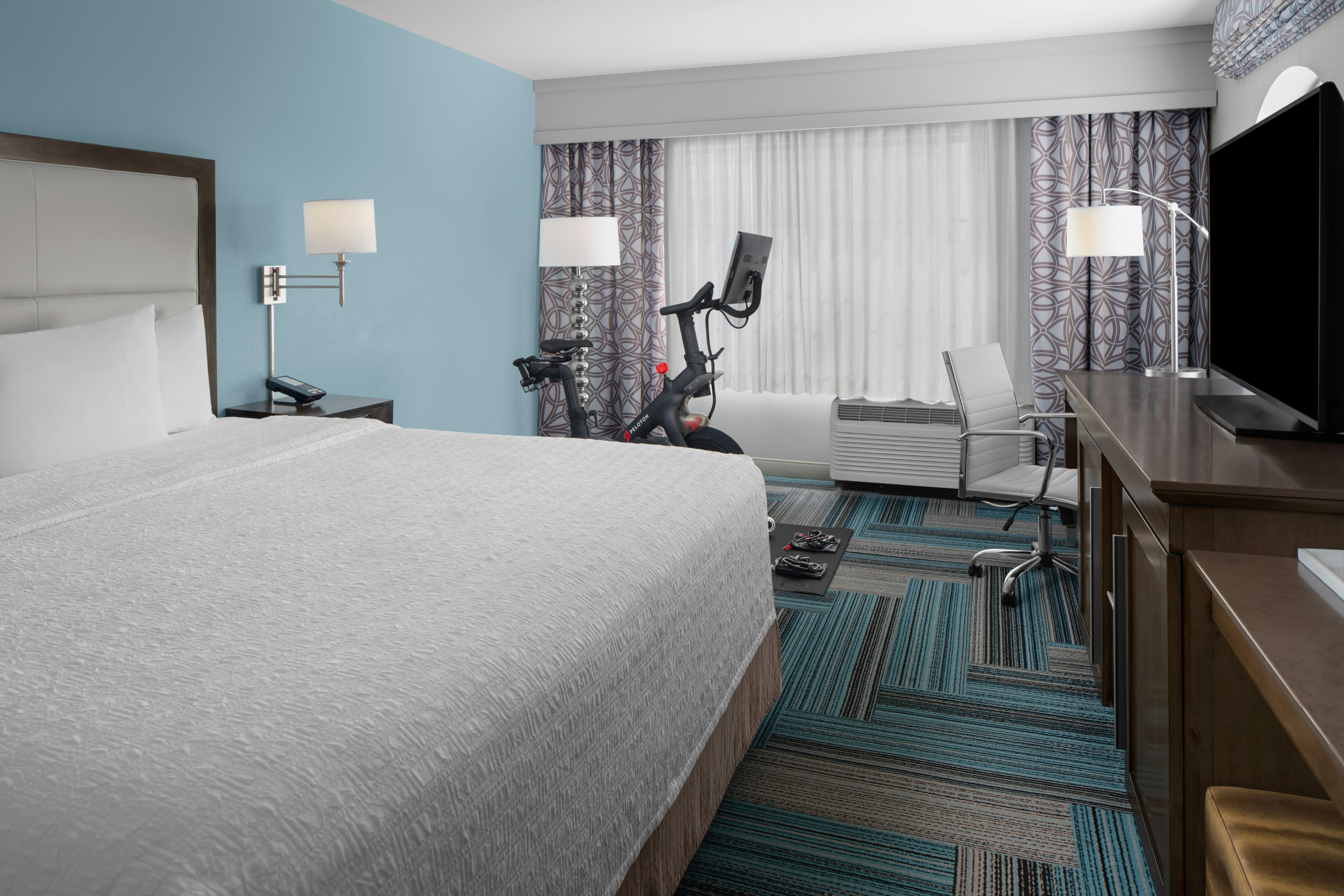 1 KING BED WITH PELOTON NS