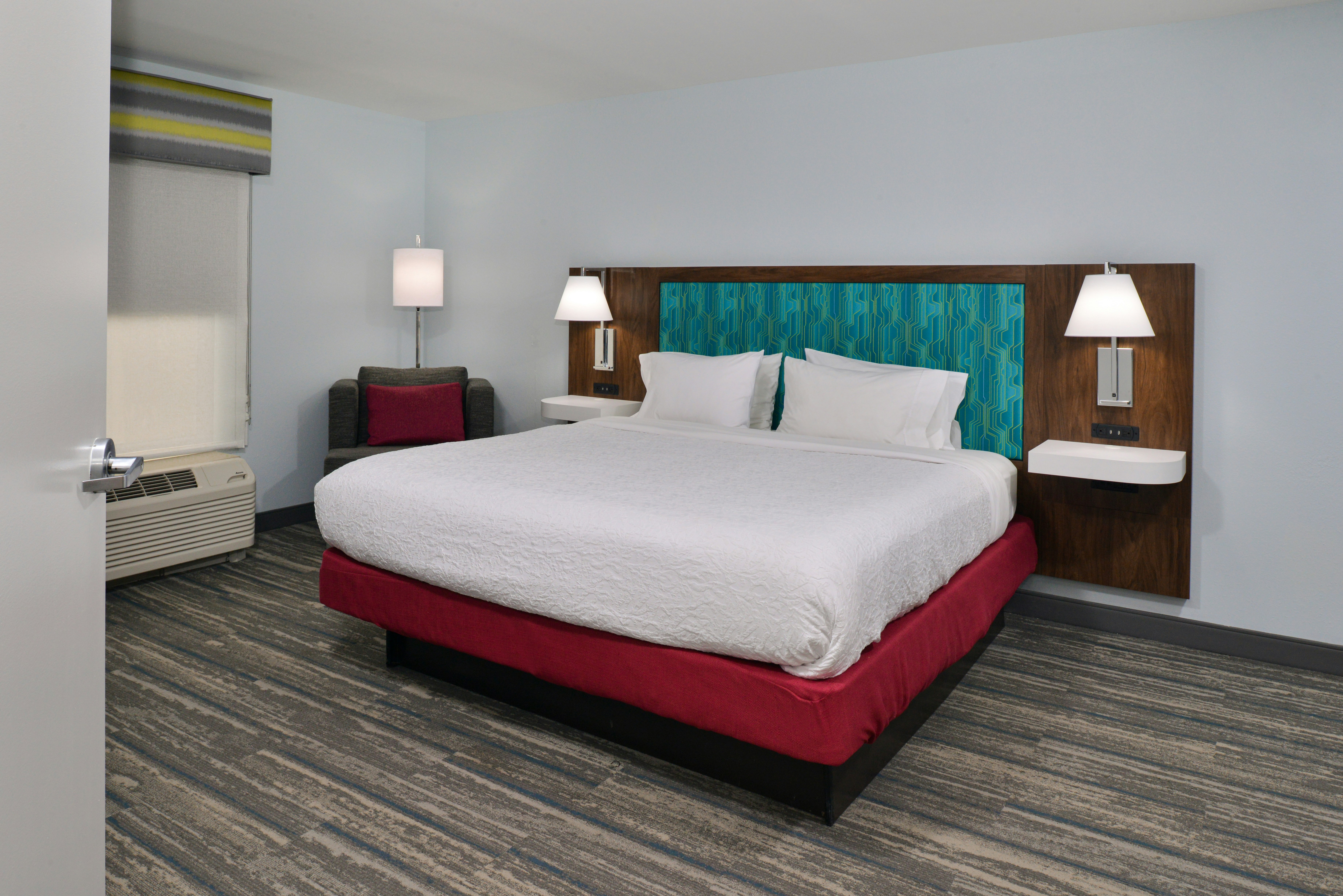 1 KING 1 BDRM SUITE NS