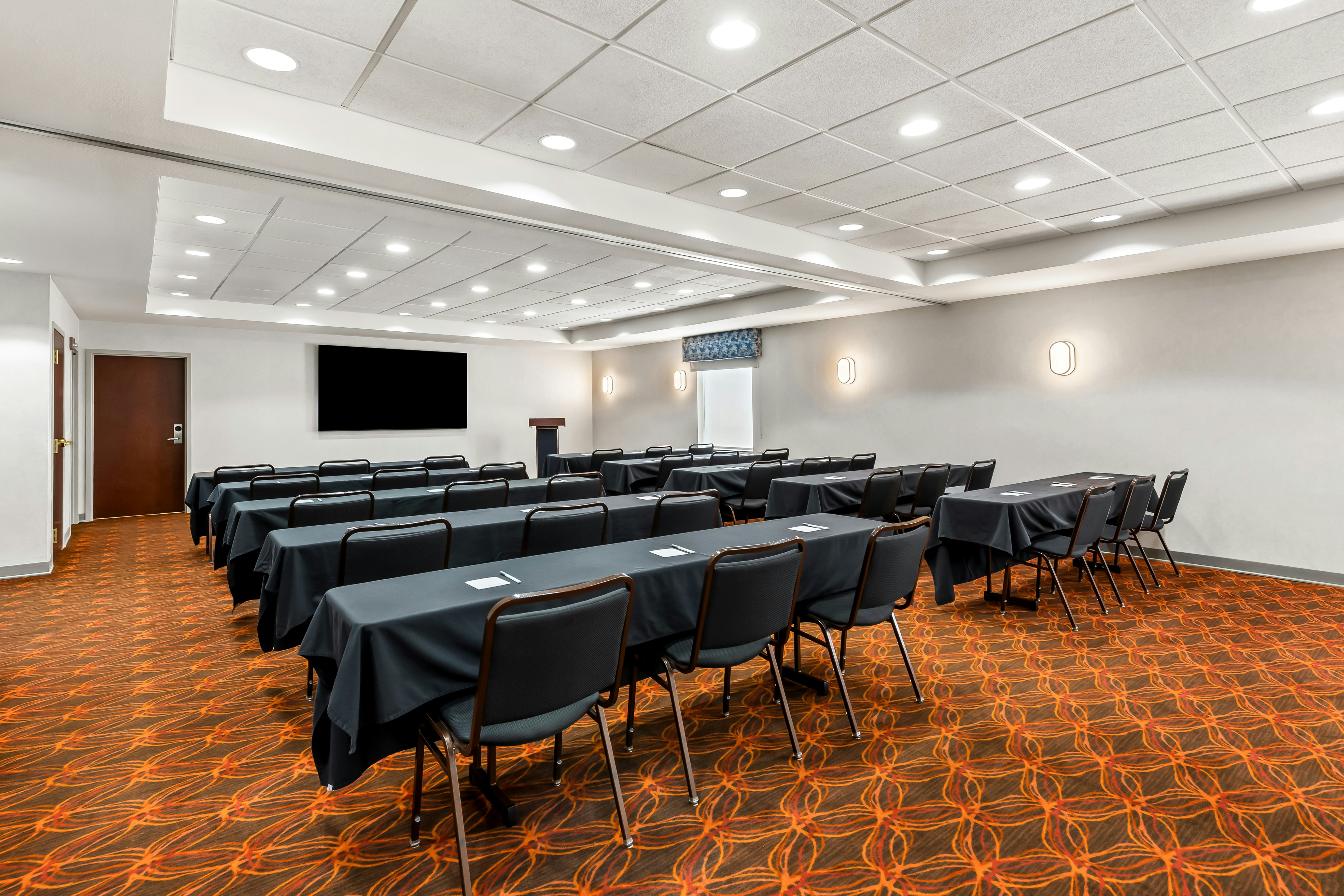 Hampton Inn & Suites Grove City