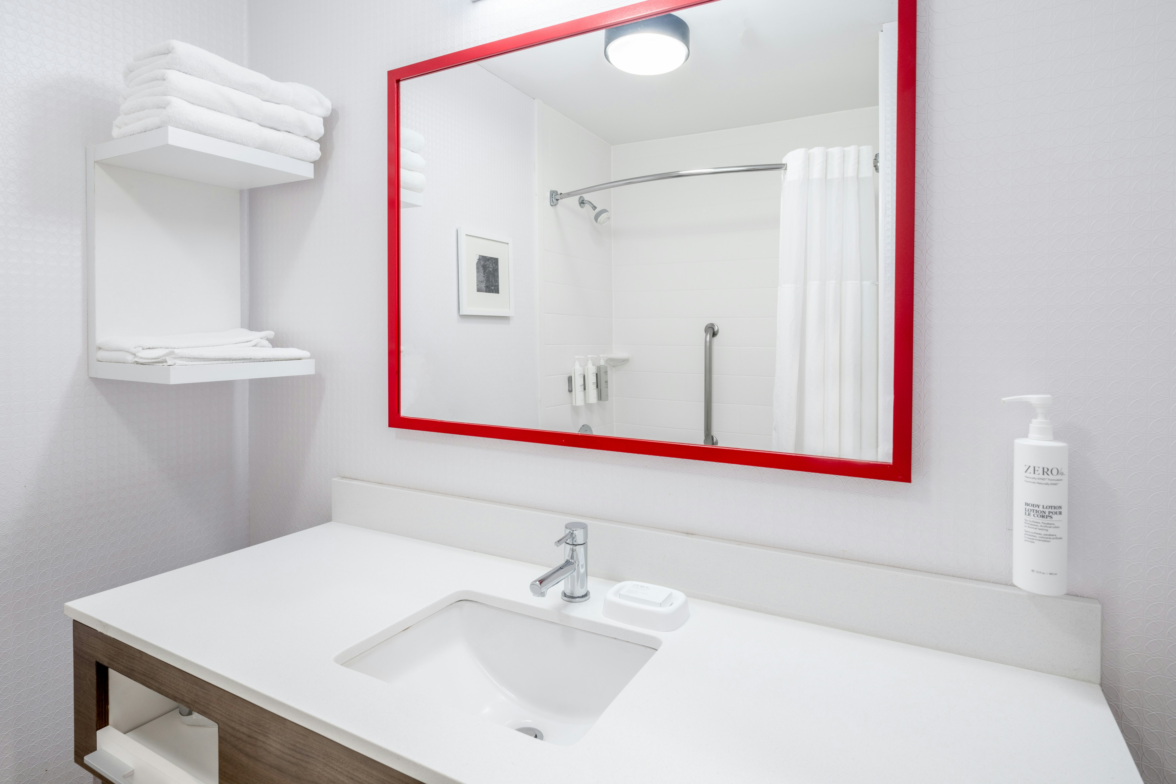 JR. NSMK-KING SUITE/MICROF