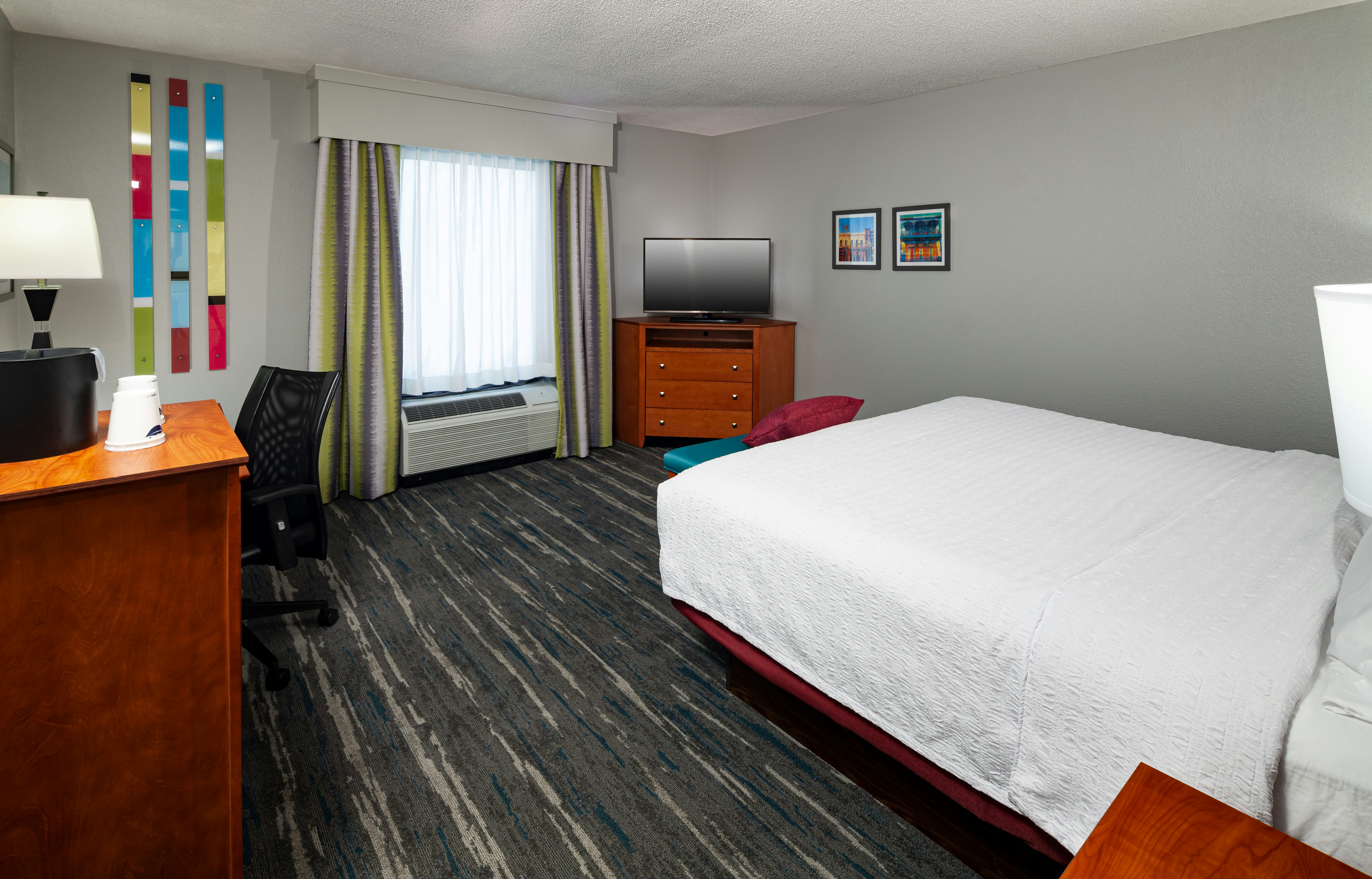Hampton Inn & Suites Mobile I-65 @ Airport Blvd.