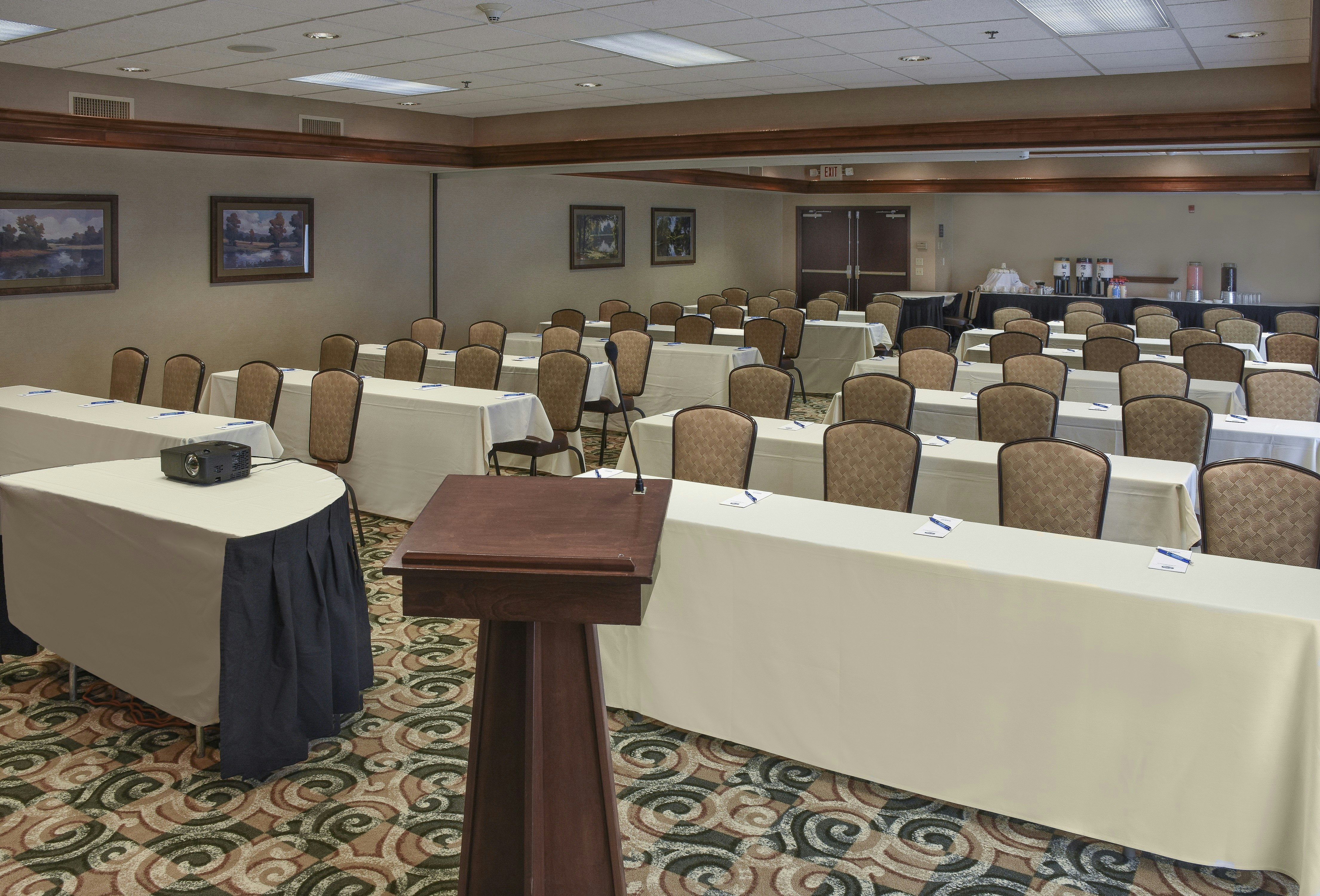Hampton Inn & Suites Youngstown-Canfield
