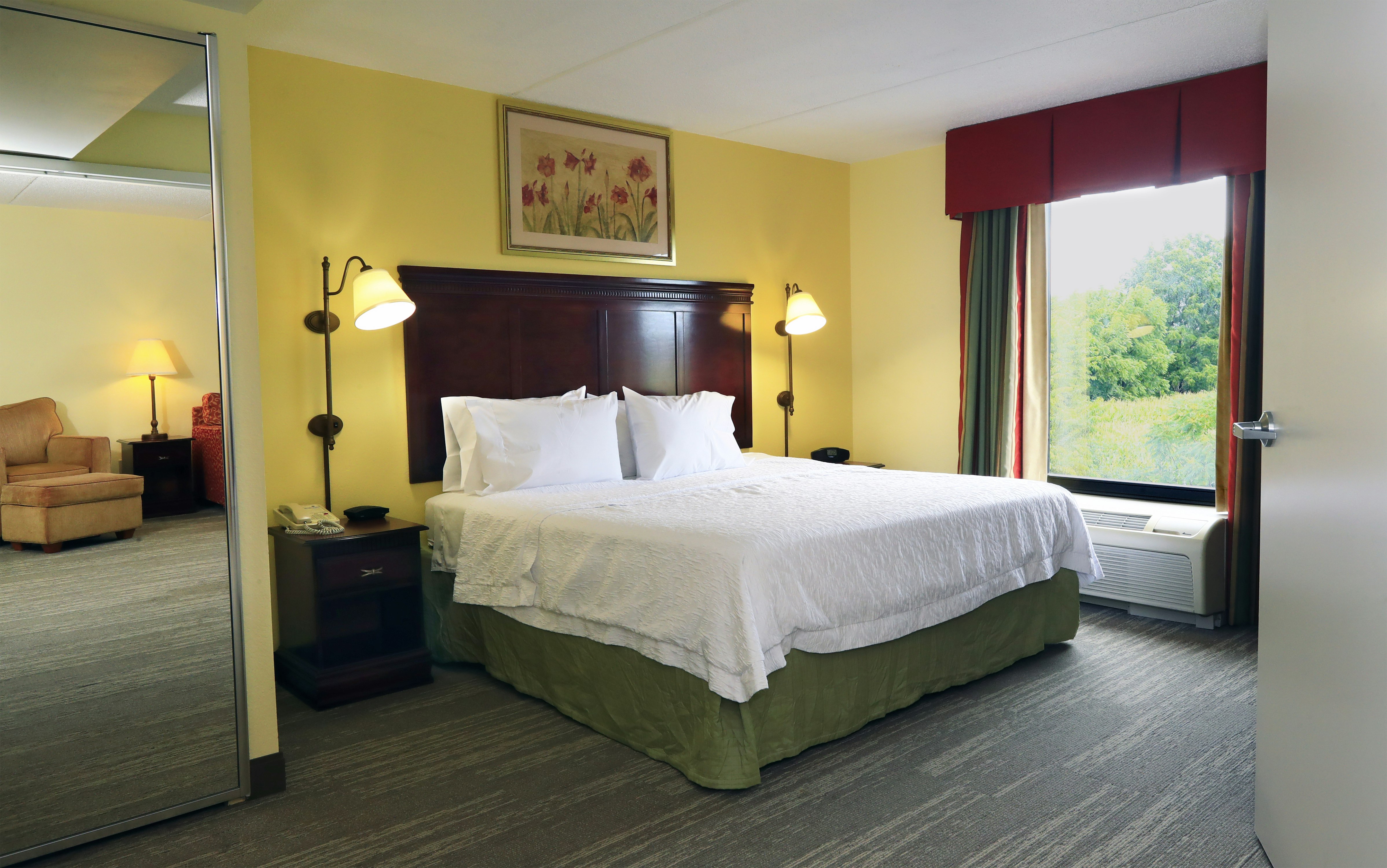 1 KING BED OTHER NONSMOK