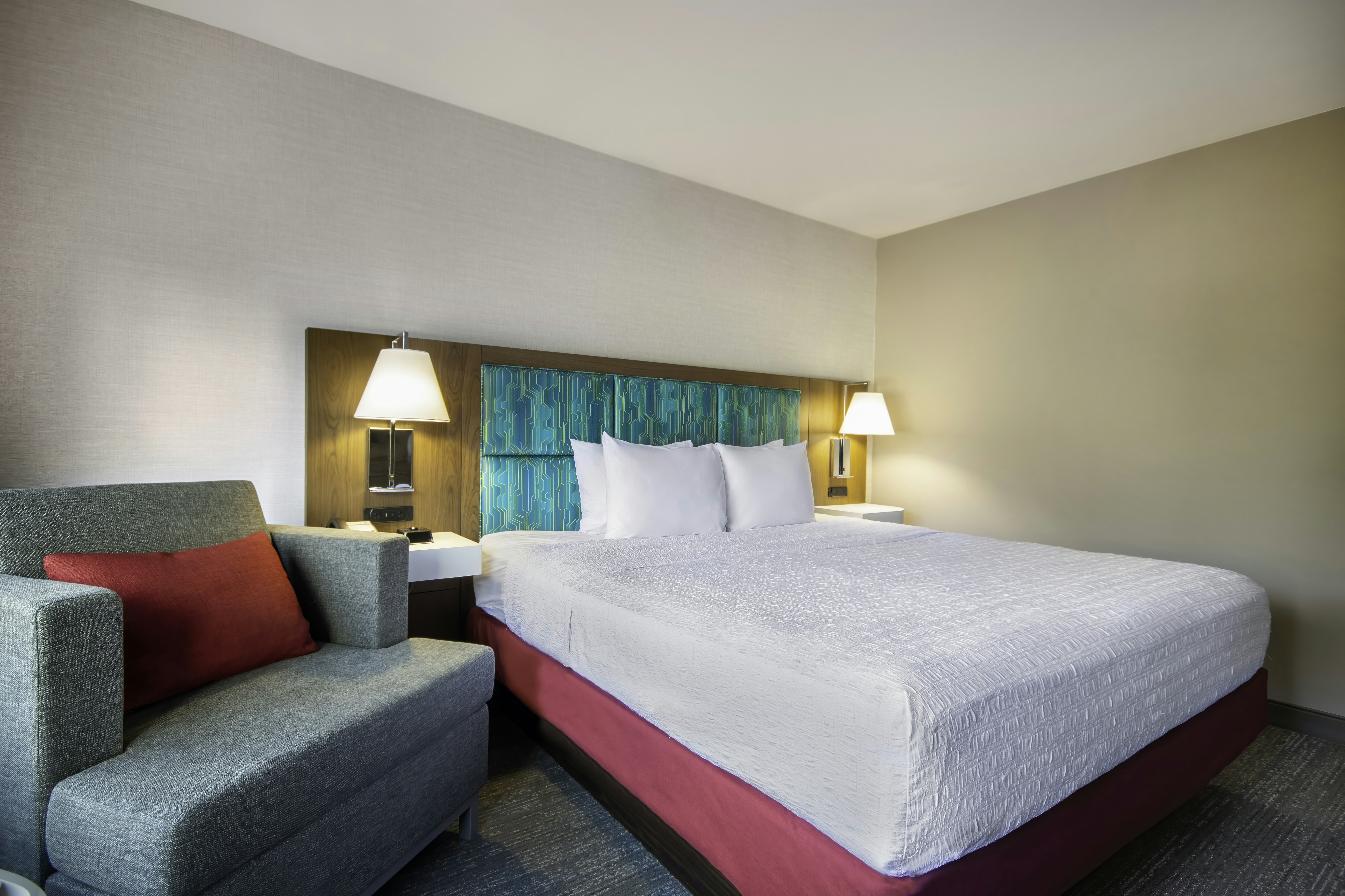 Hampton Inn East Aurora