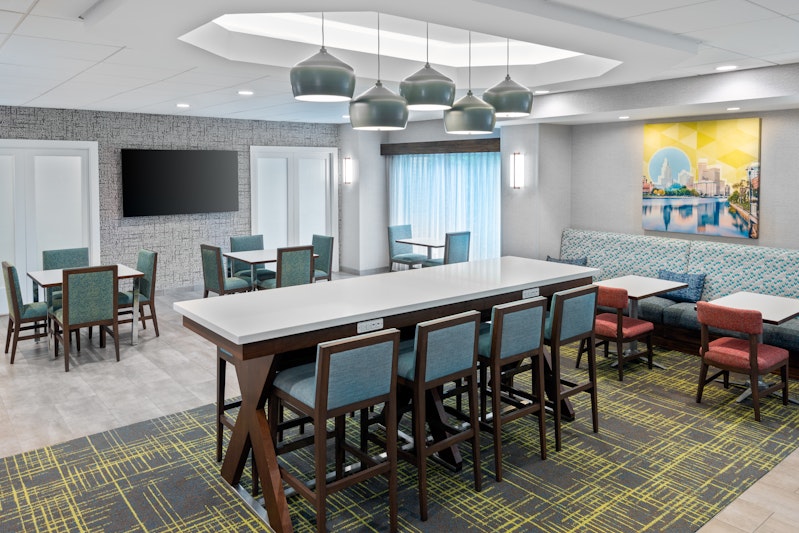 Hampton Inn Coventry-Warwick Area