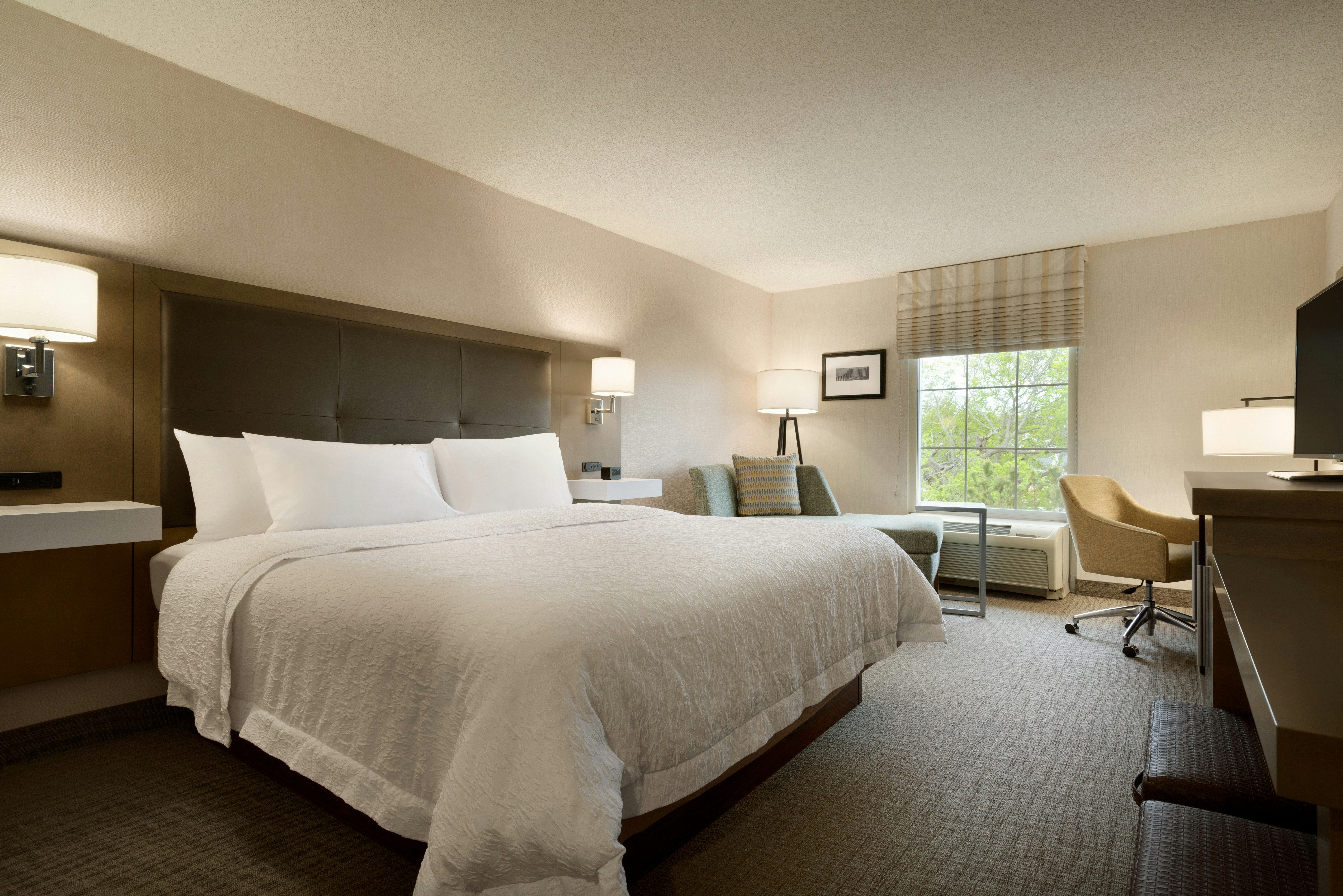 Hampton Inn & Suites Newport/Middletown