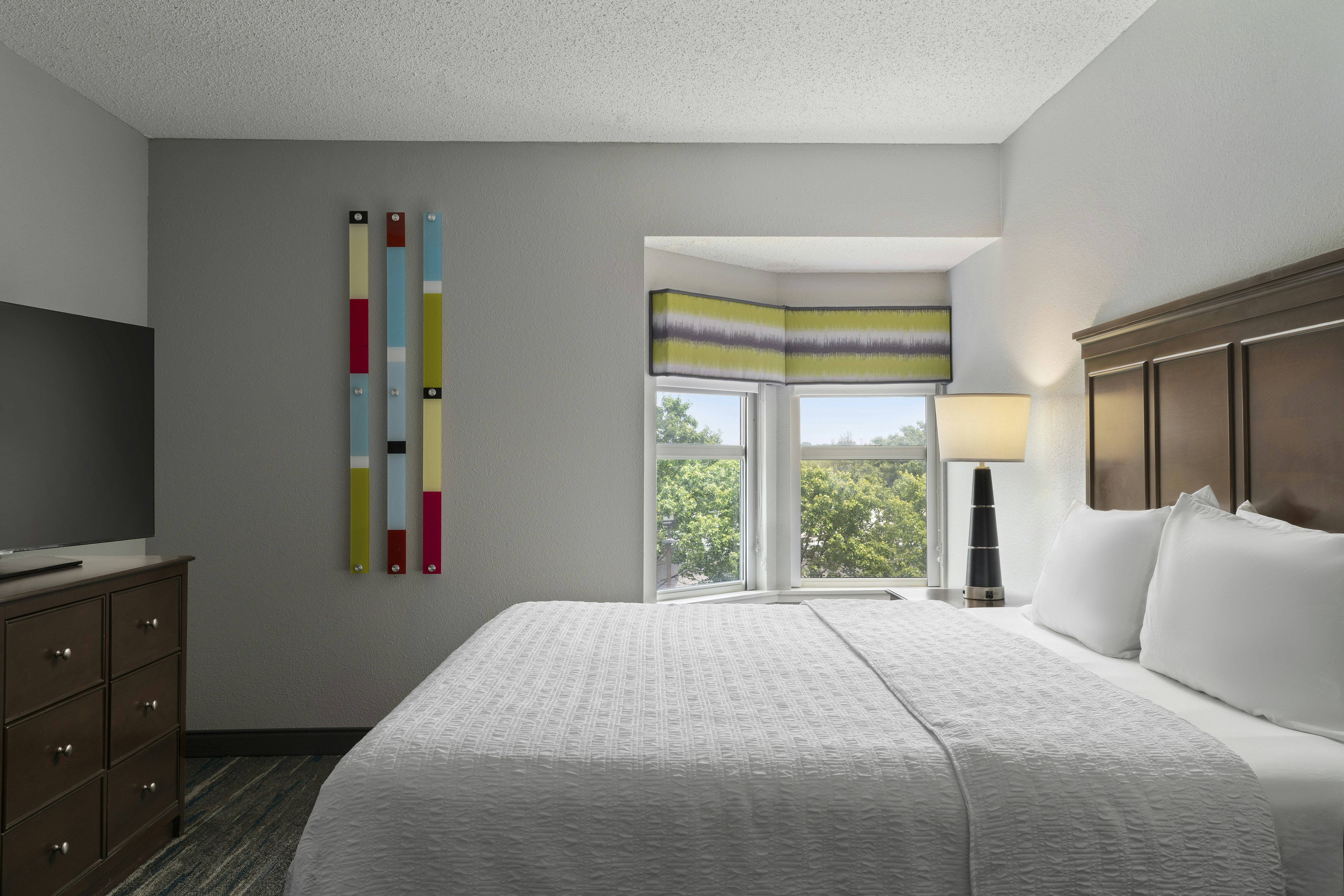 Hampton Inn & Suites Newport News-Airport (Oyster Point Area)