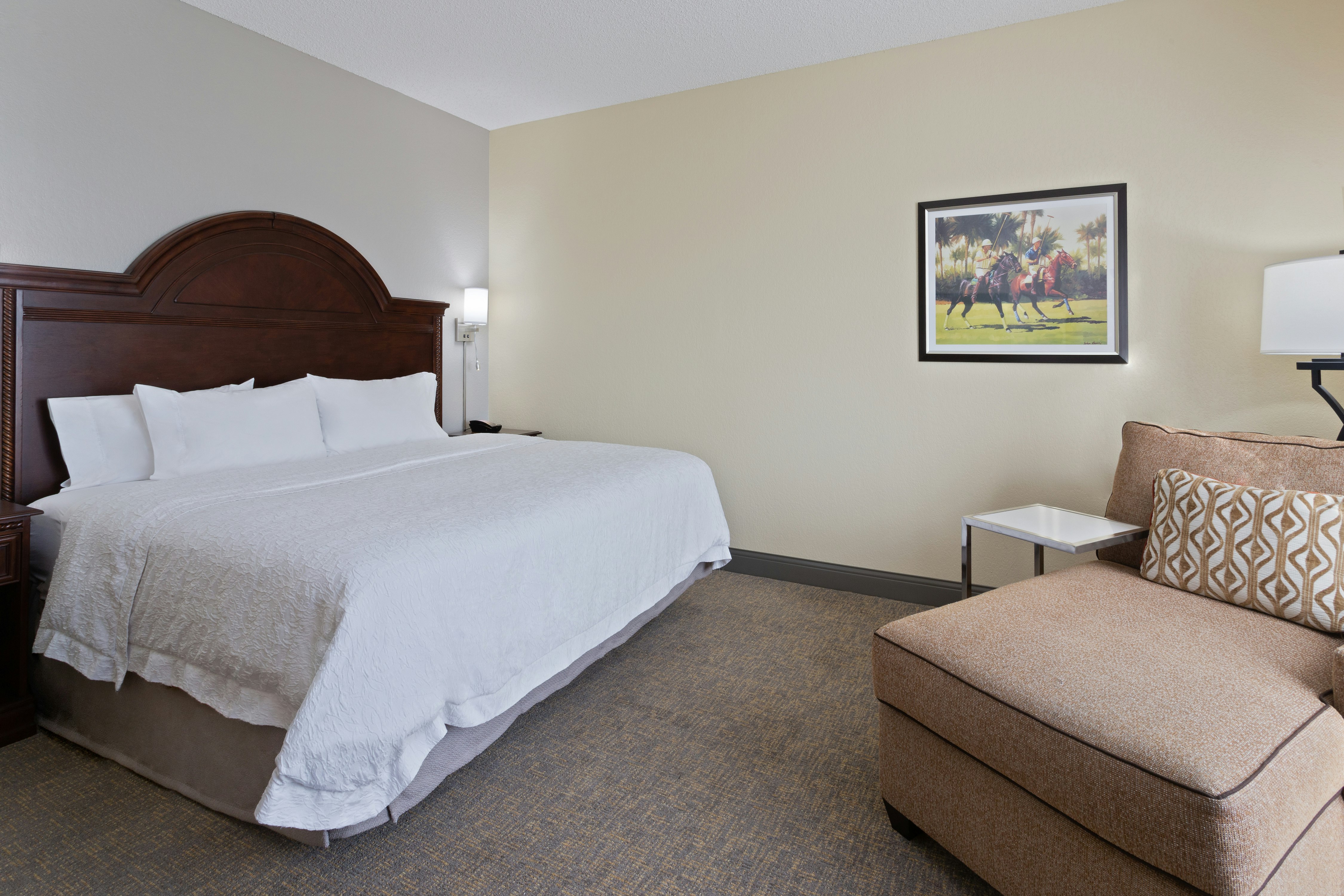 Hampton Inn & Suites Wellington