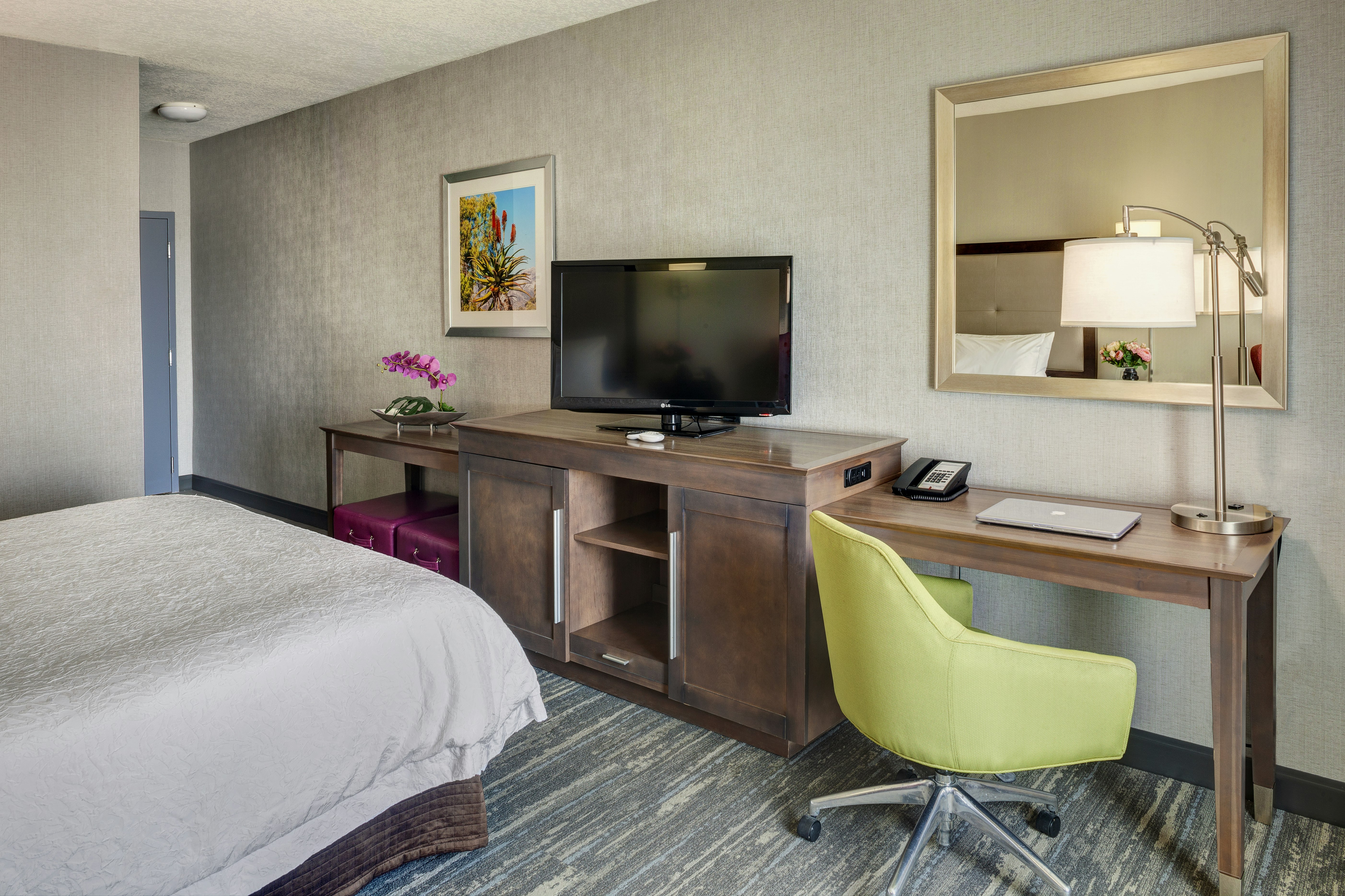 Hampton Inn & Suites Palm Desert