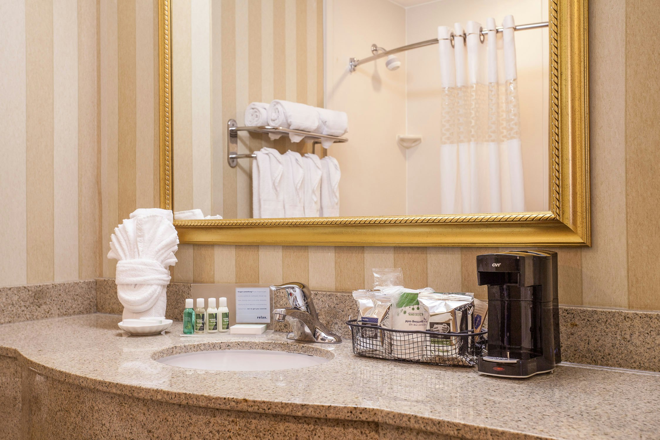 Hampton Inn & Suites Addison