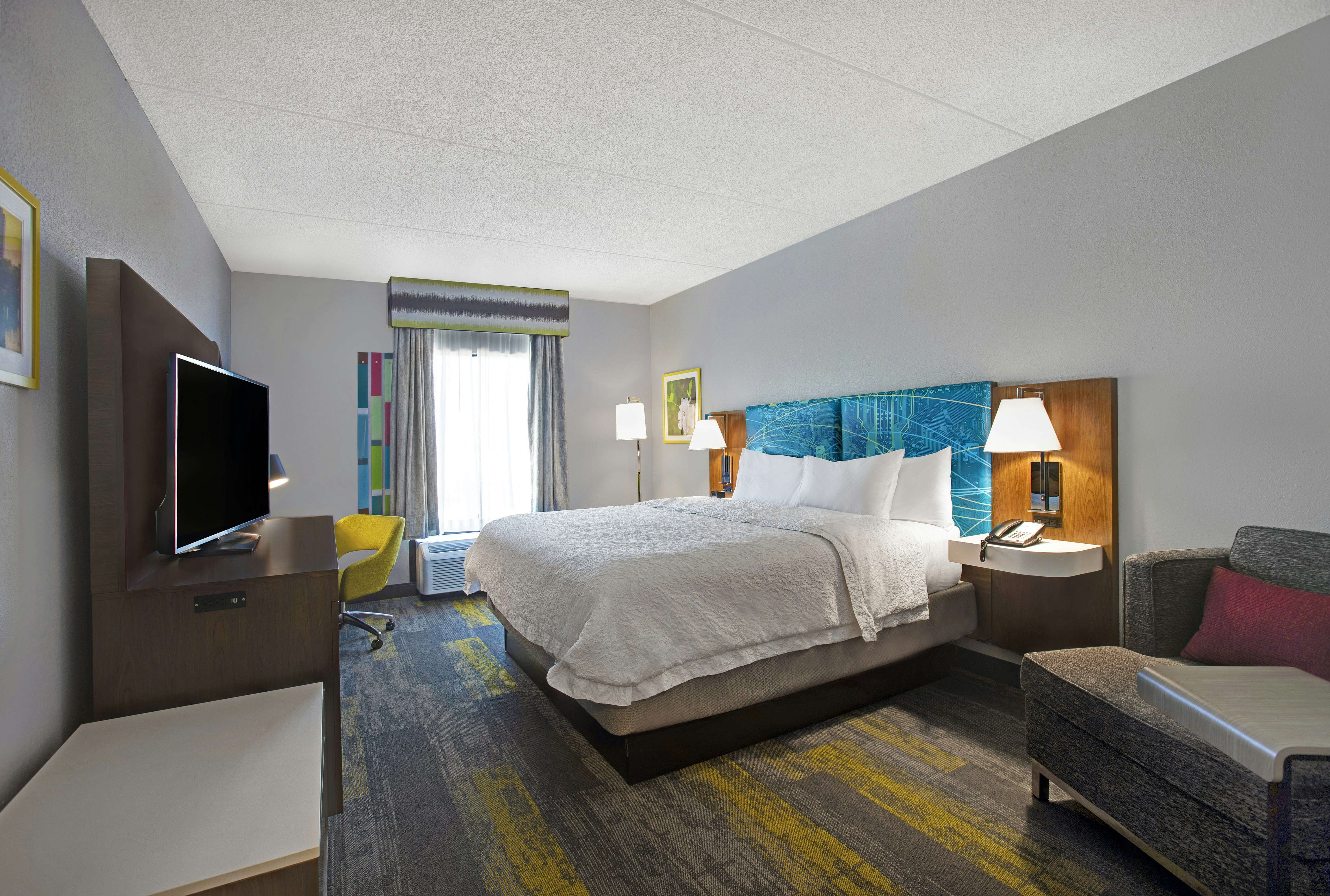 Hampton Inn & Suites Augusta West