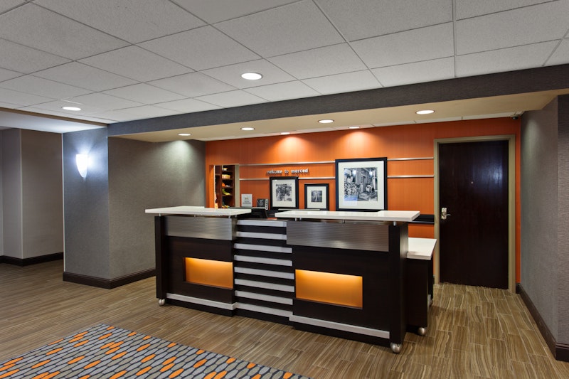 Hampton Inn & Suites Merced