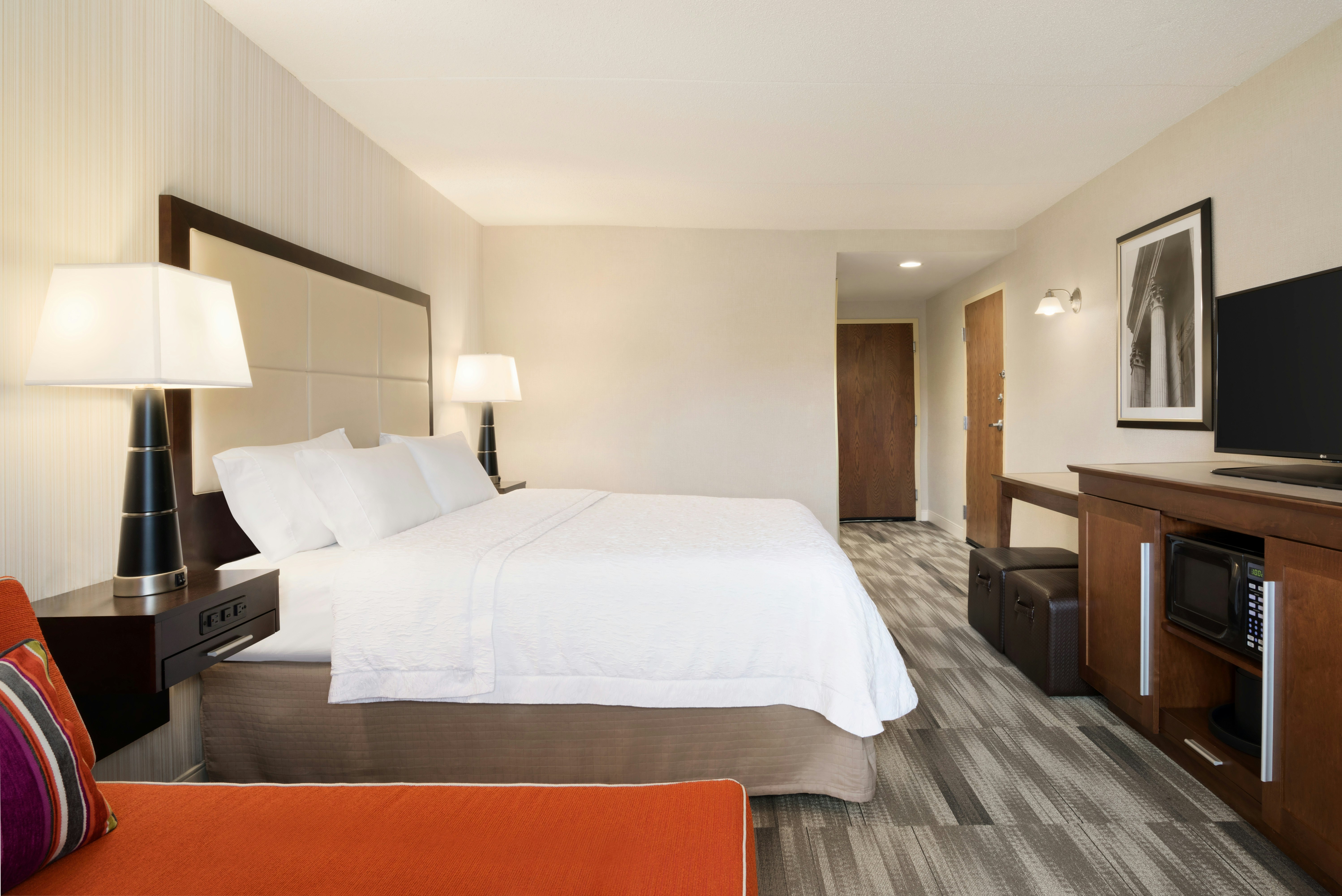 1 KING BED NONSMOKING