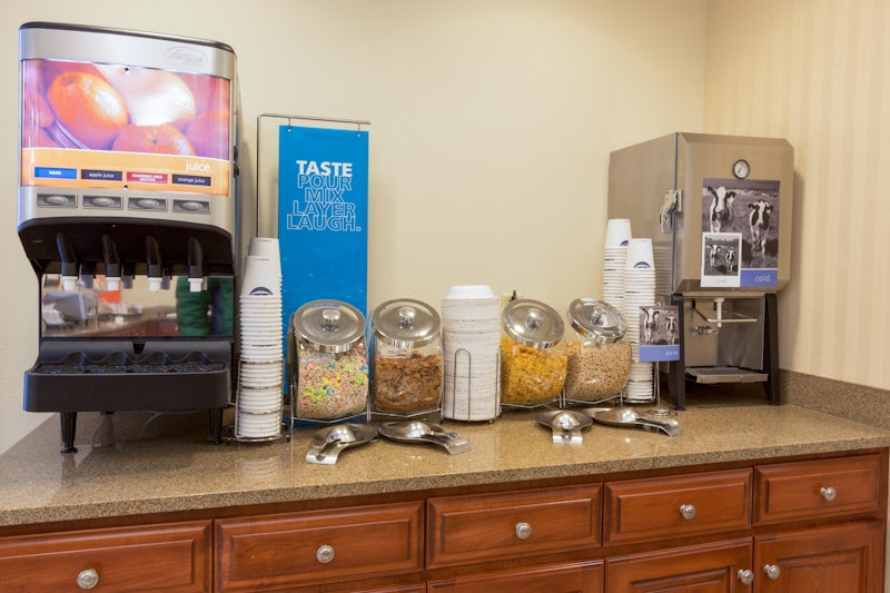 Hampton Inn St. Louis-I-44 Southwest (Near Six Flags)