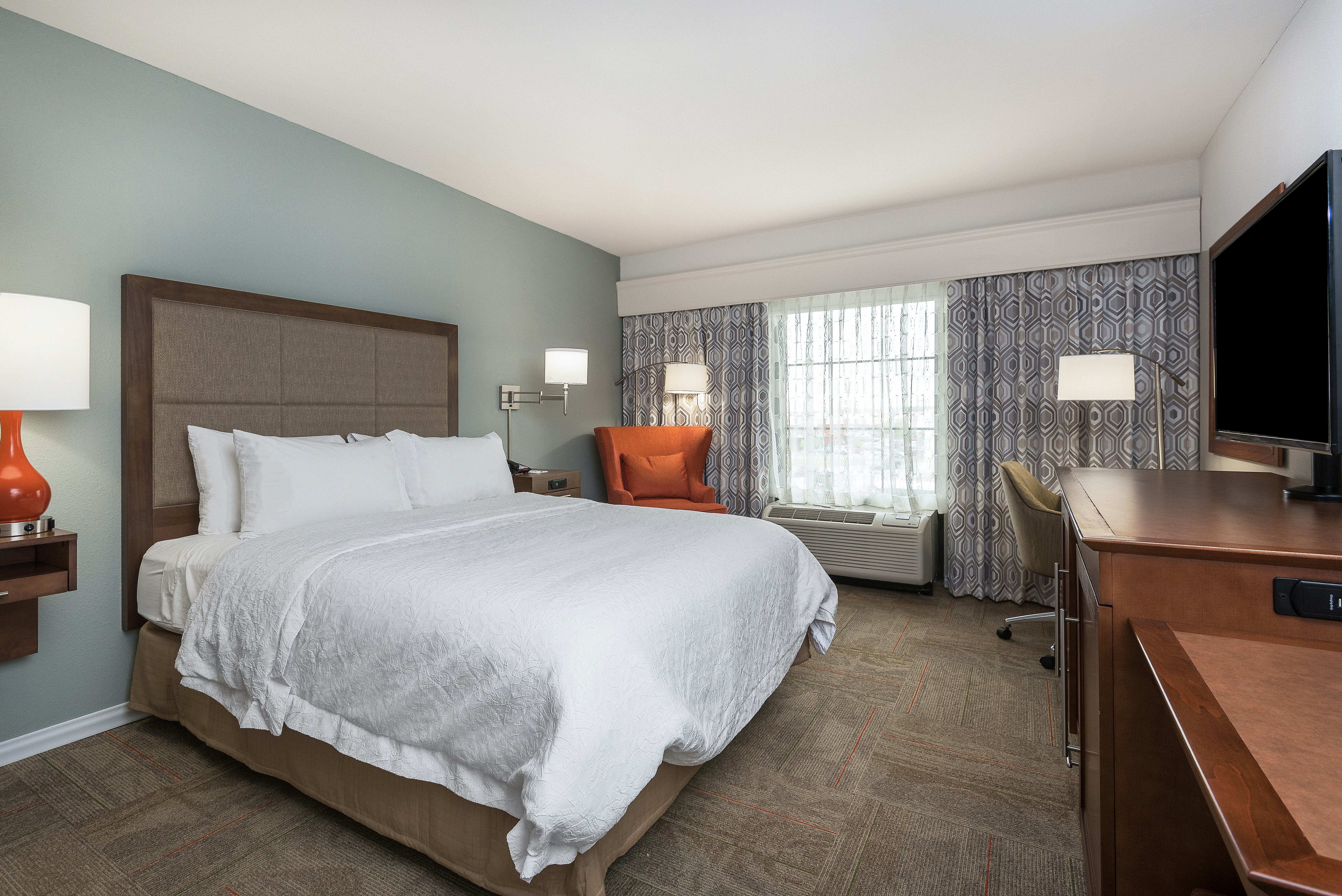 Hampton Inn & Suites by Hilton Florence Center