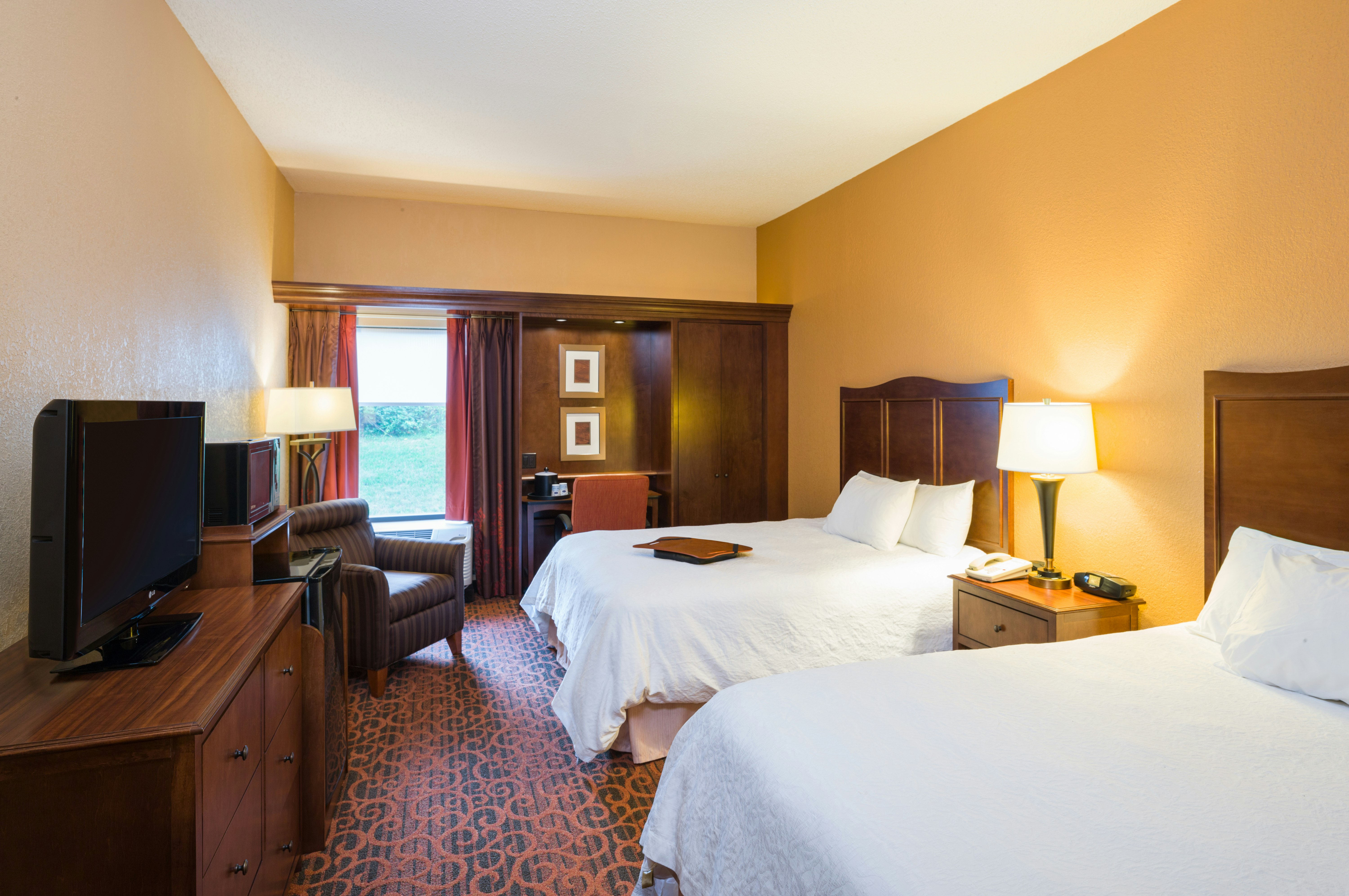 2 QUEEN BEDS NONSMOKING