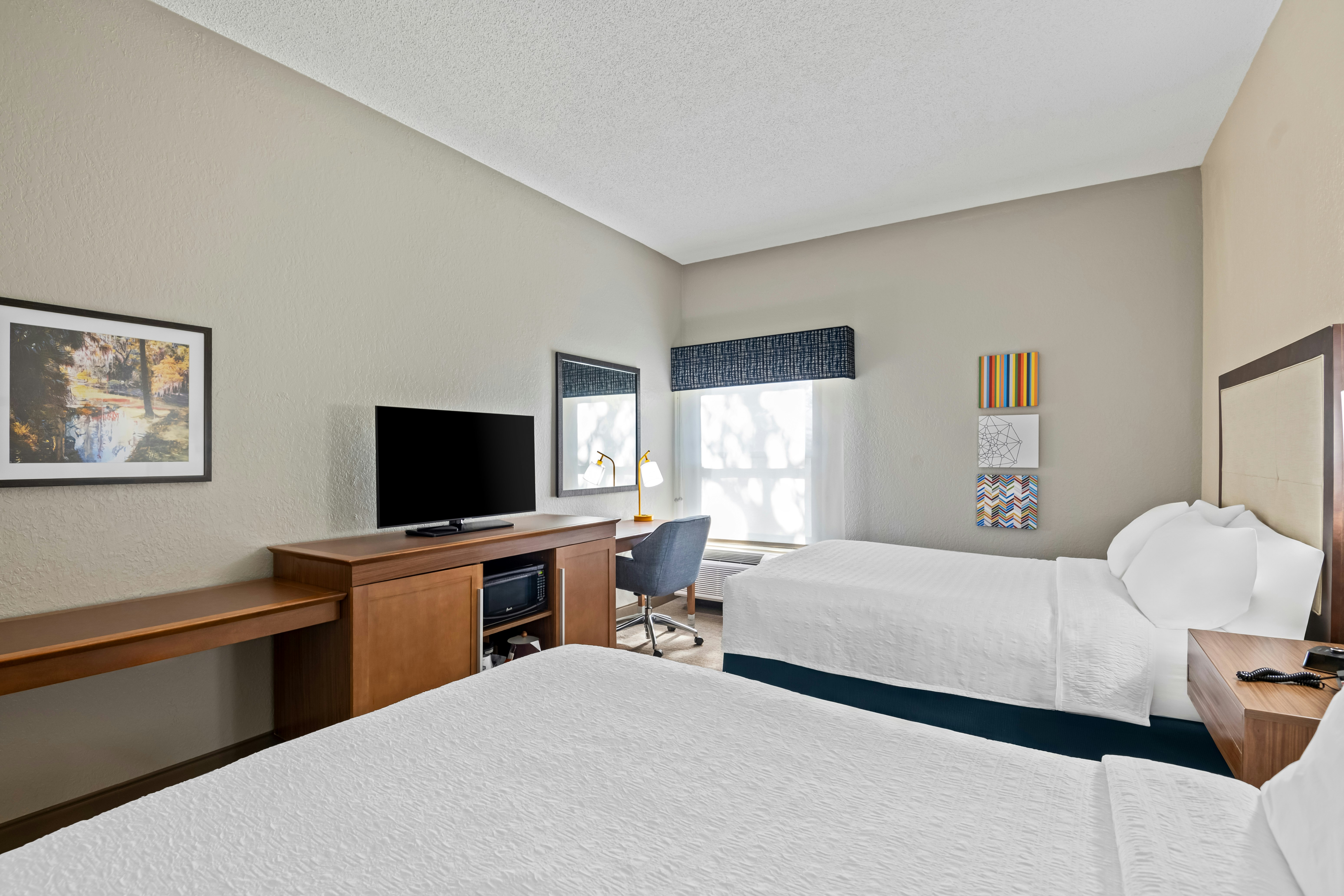 2 QUEEN BEDS NONSMOKING