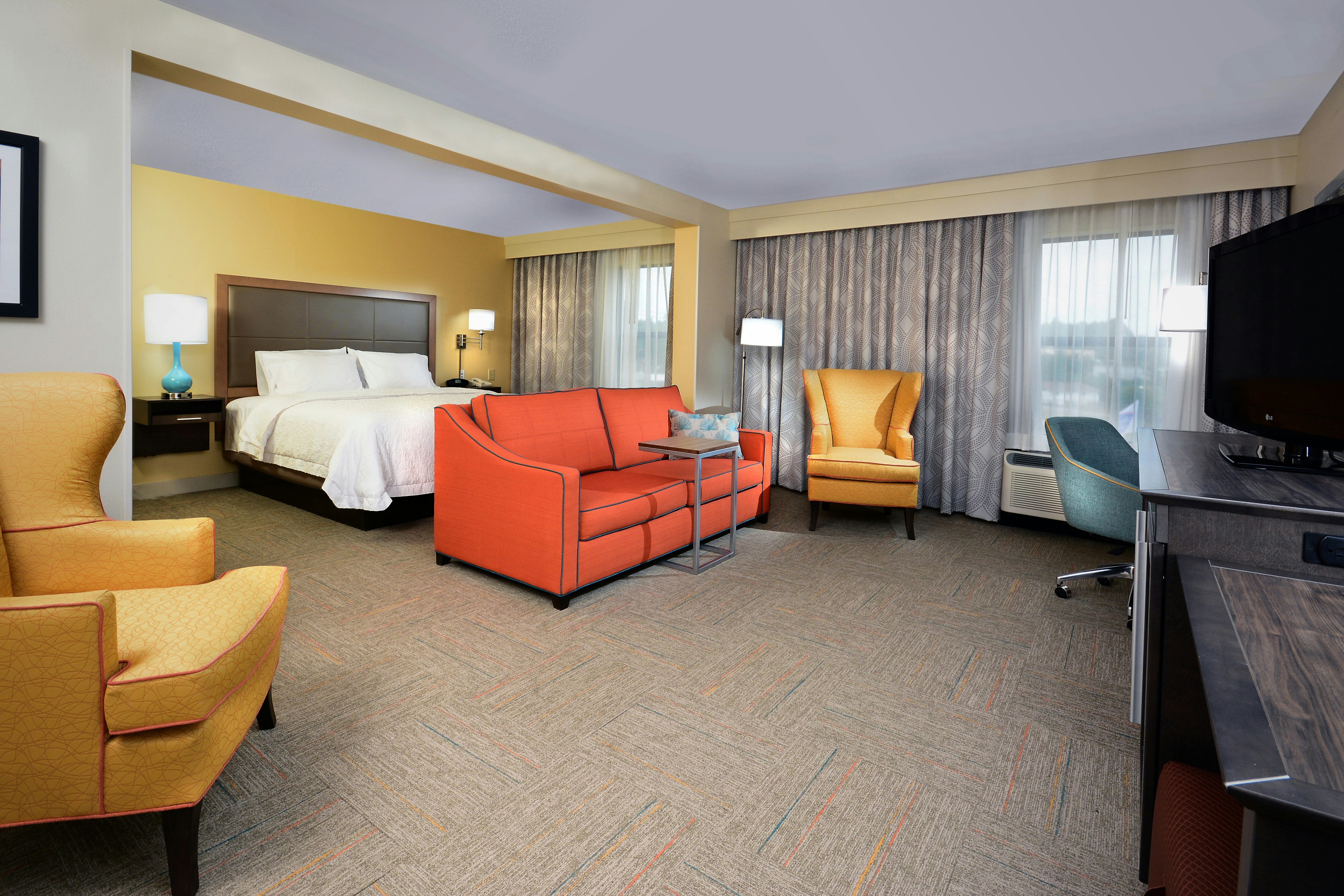 1 KING STUDIO SUITE NS