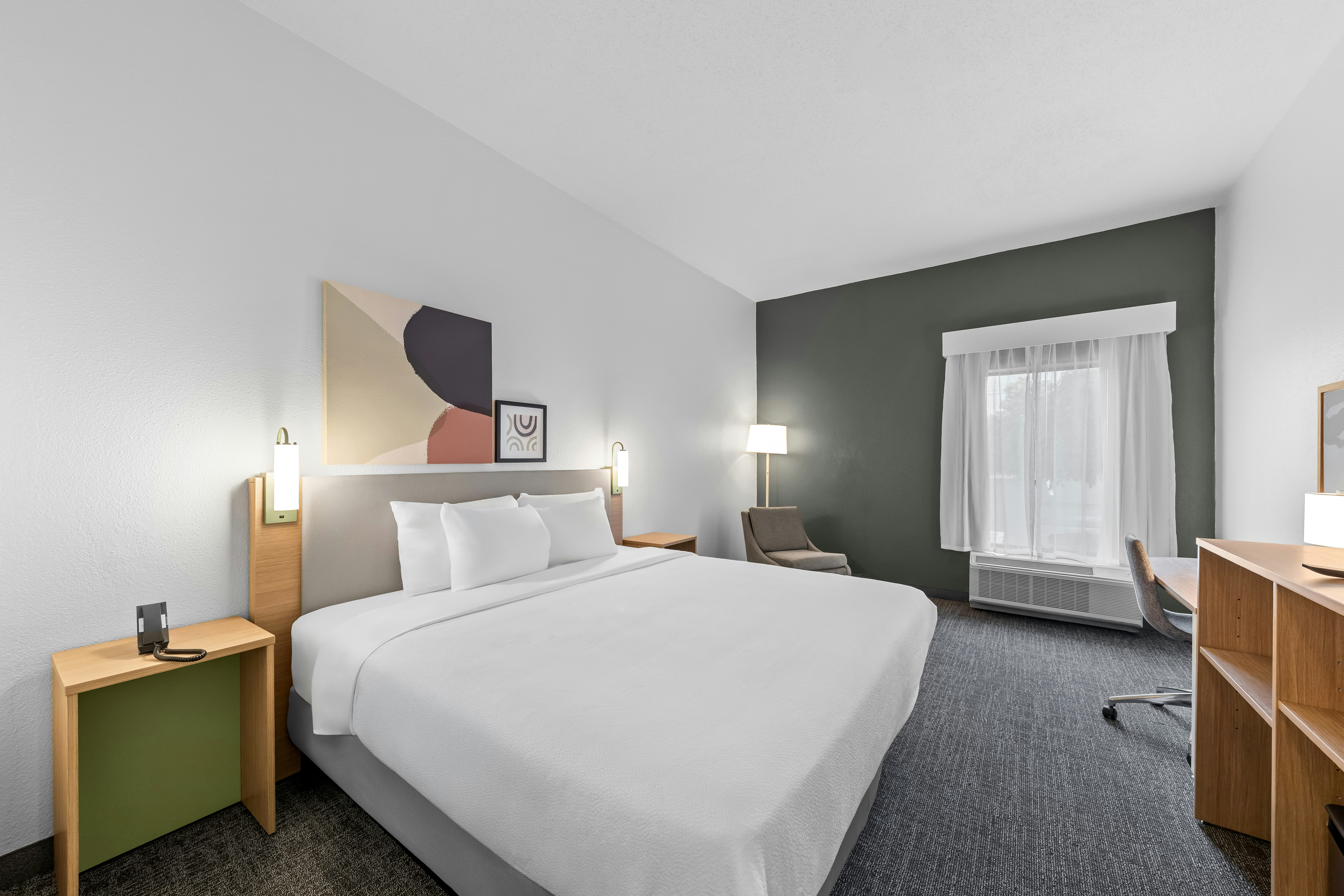 Spark by Hilton Cincinnati Airport South