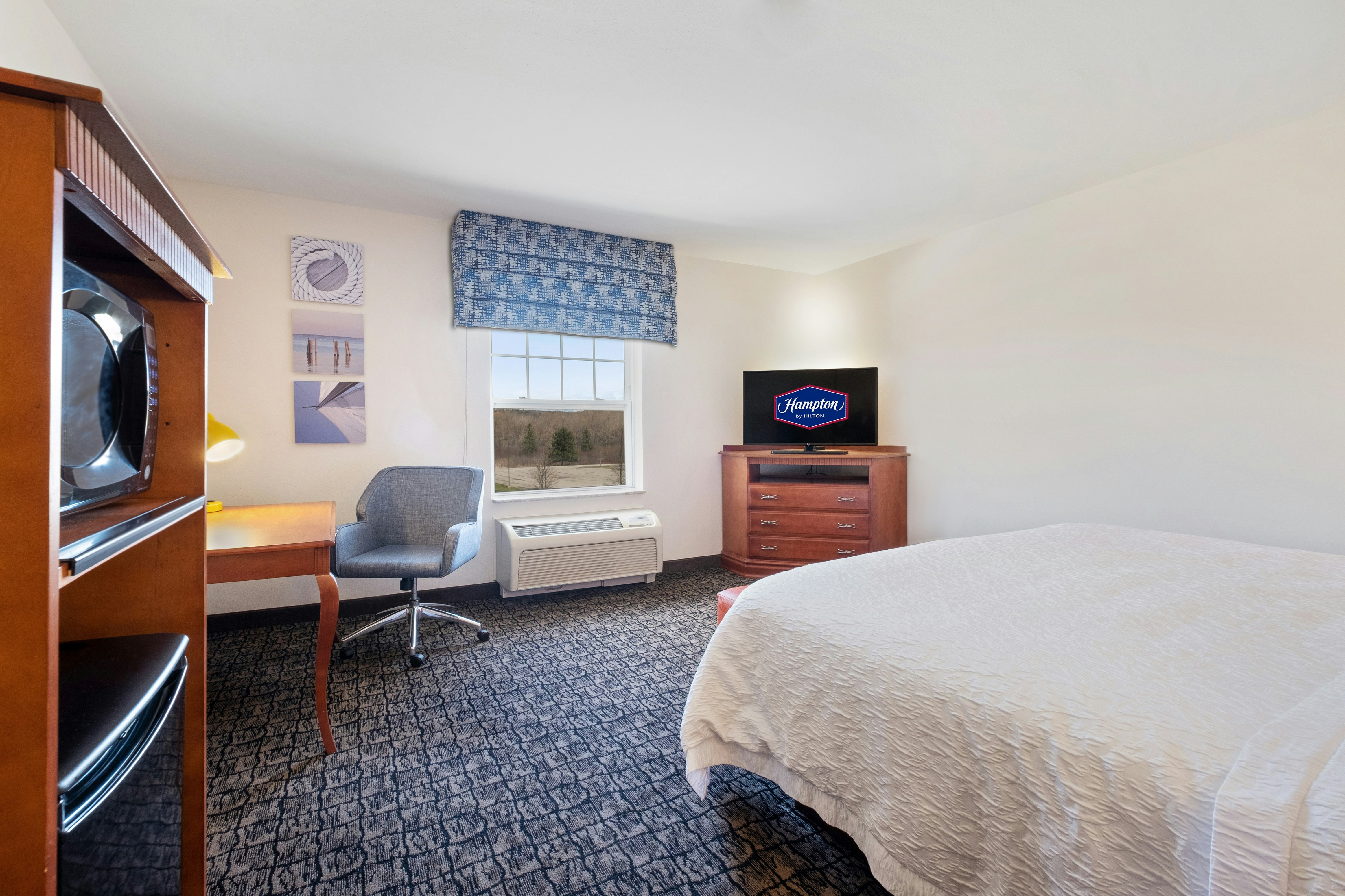 1KING BED DELUXE RM NOSMOK